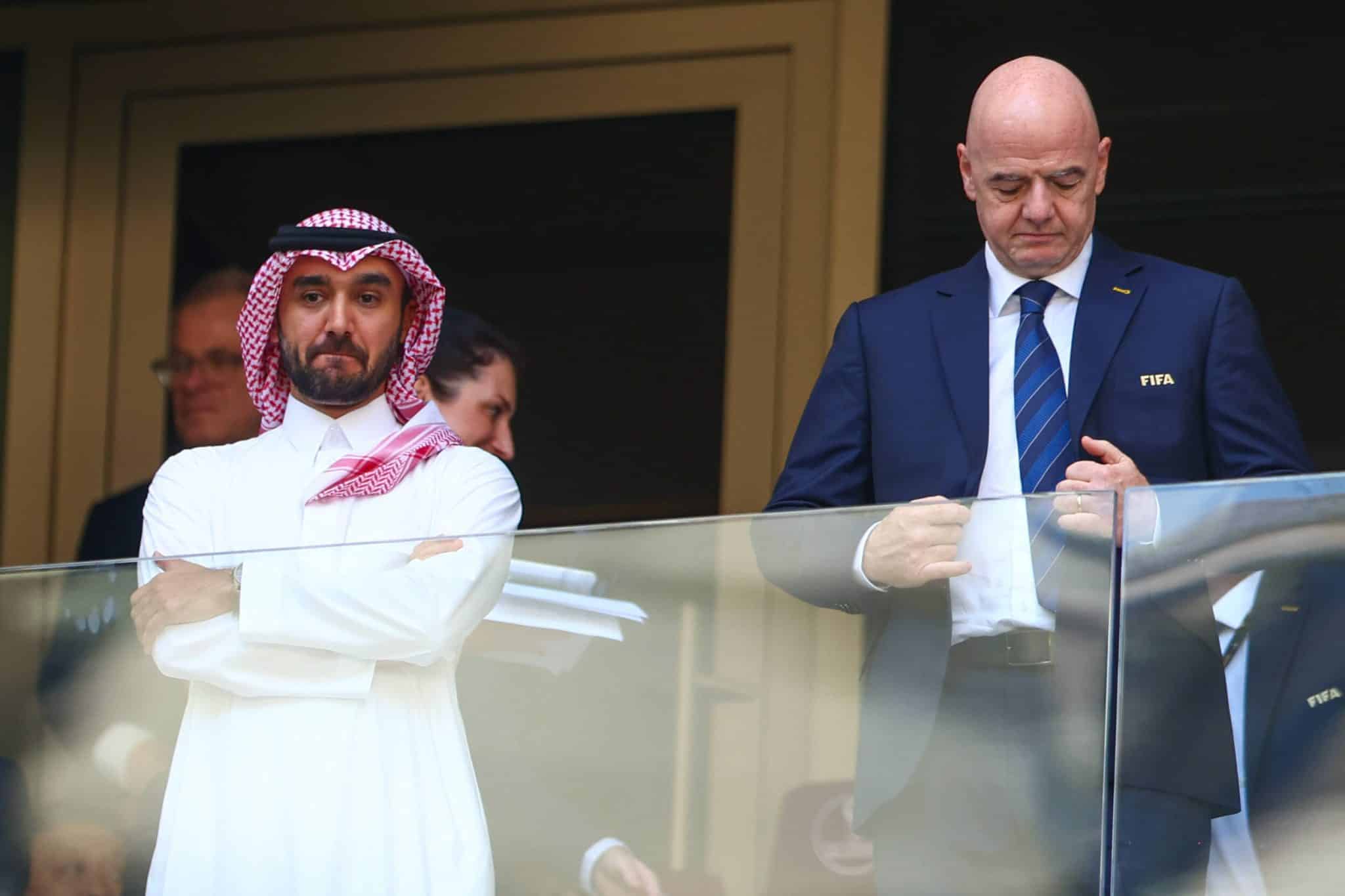 Gianni Infantino estreita la&ccedil;os com a Ar&aacute;bia Saudita desde 2020, segundo jornal