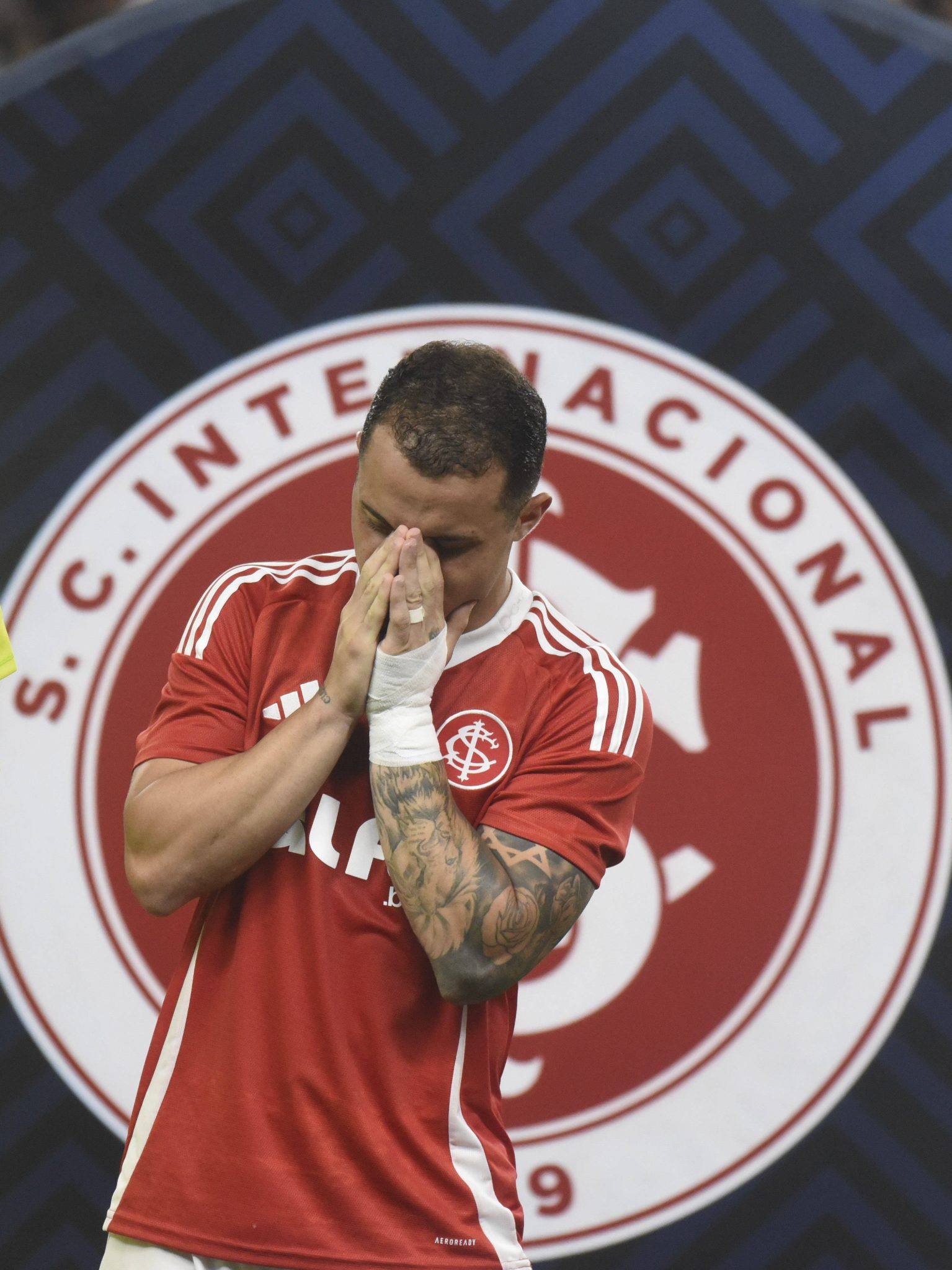 Como a briga contra o rebaixamento mexe com as transmiss&otilde;es do Brasileir&atilde;o em 2026