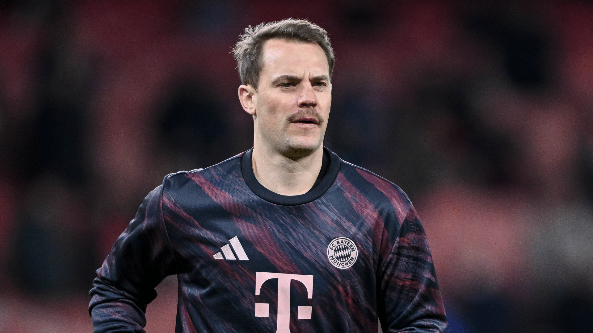 Neuer sobre futuro: &lsquo;&Eacute; preciso encontrar um momento para ver se faz sentido continuar&rsquo;