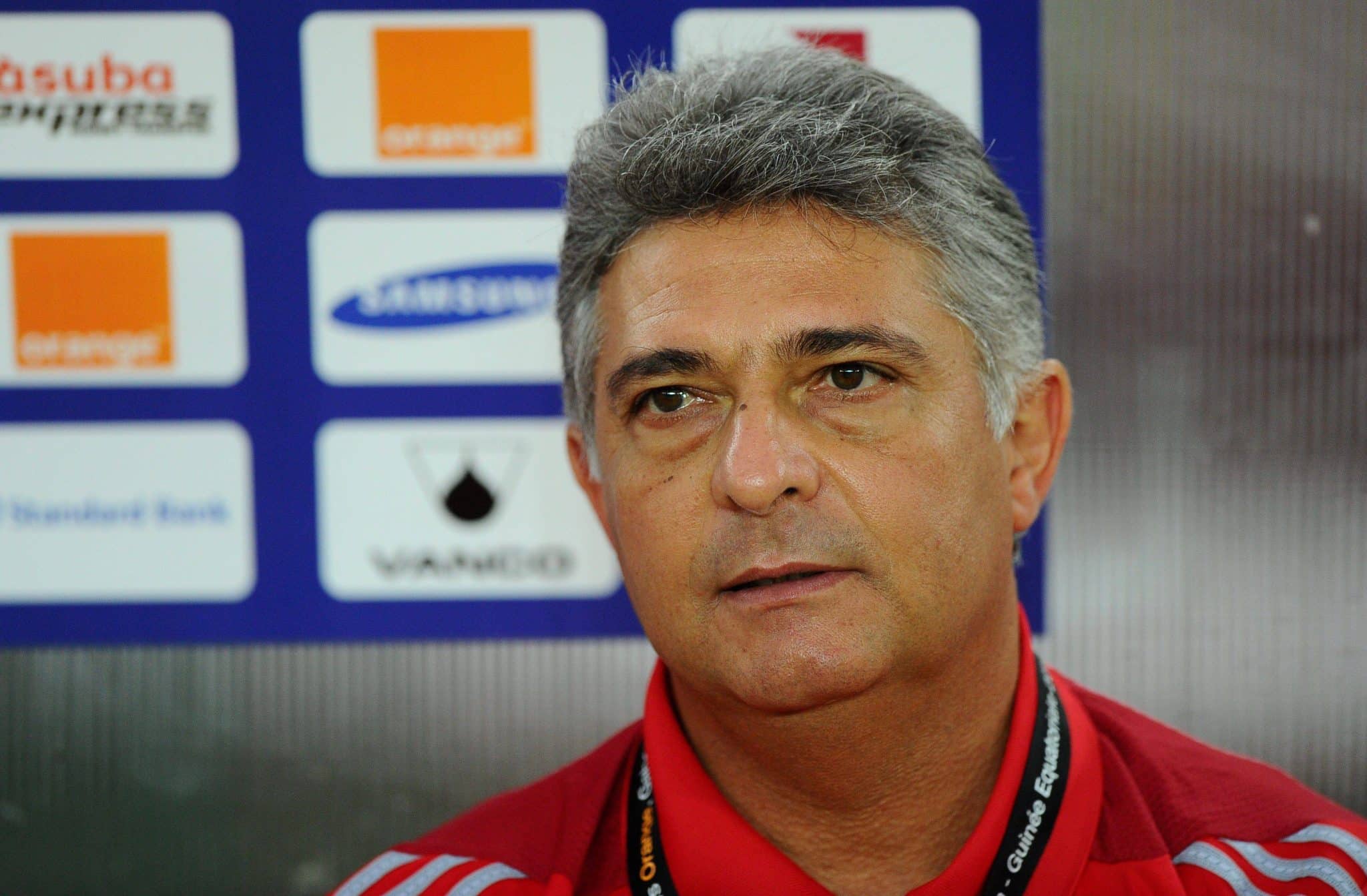 Quando a estreia da Copa Africana foi marcada pelo encontro entre dois t&eacute;cnicos brasileiros