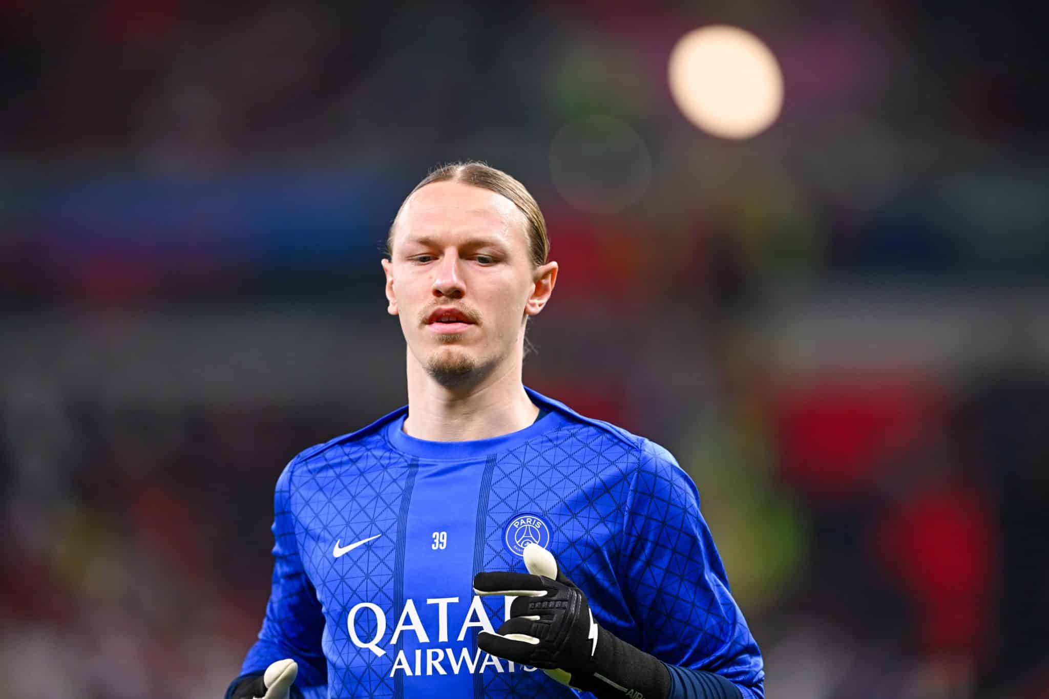 Her&oacute;i do PSG contra o Flamengo, Safonov tem hist&oacute;rico pol&ecirc;mico e desbancou refor&ccedil;o de R$ 253 milh&otilde;es