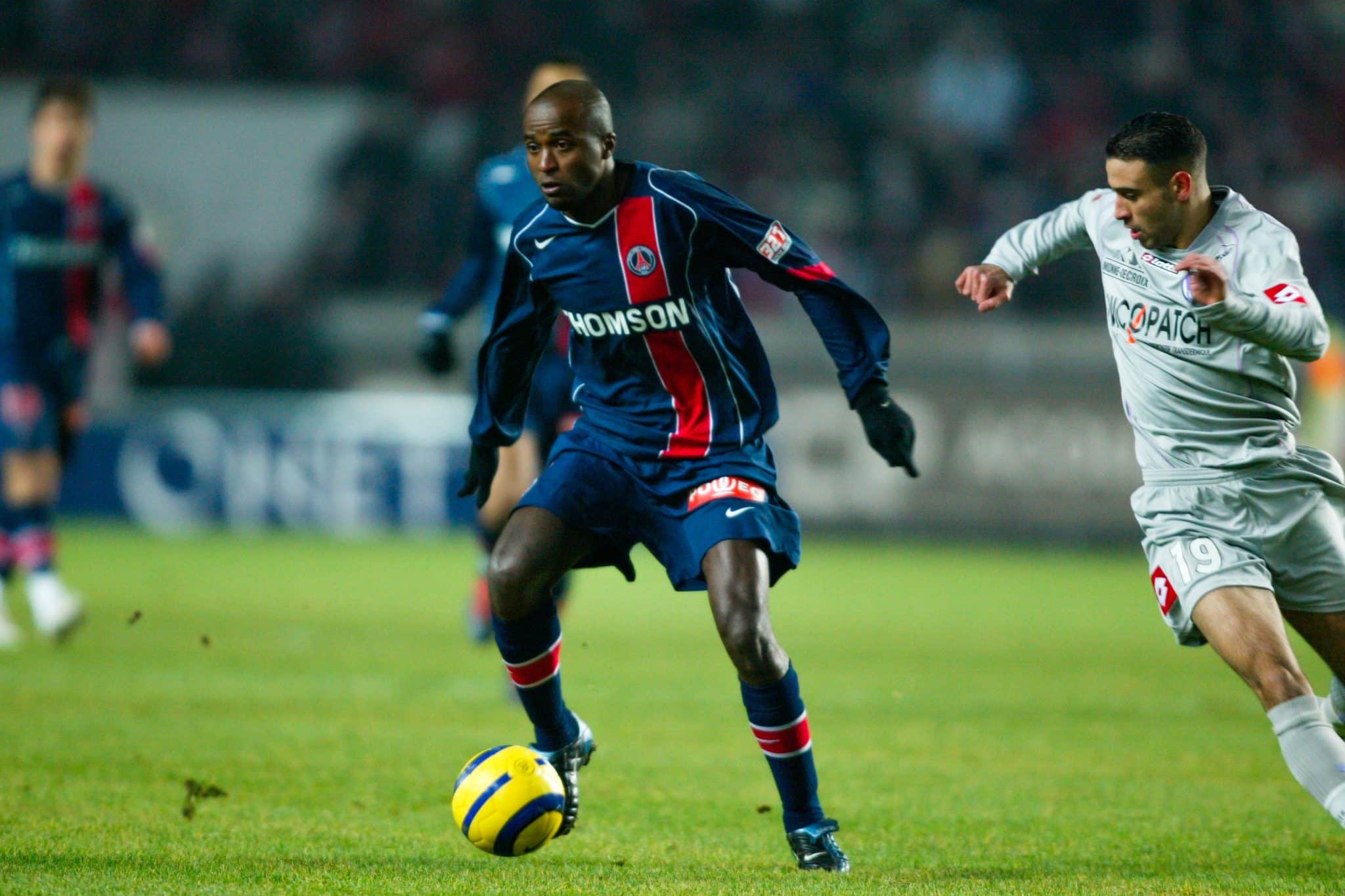 Reinaldo em a&ccedil;&atilde;o pelo PSG