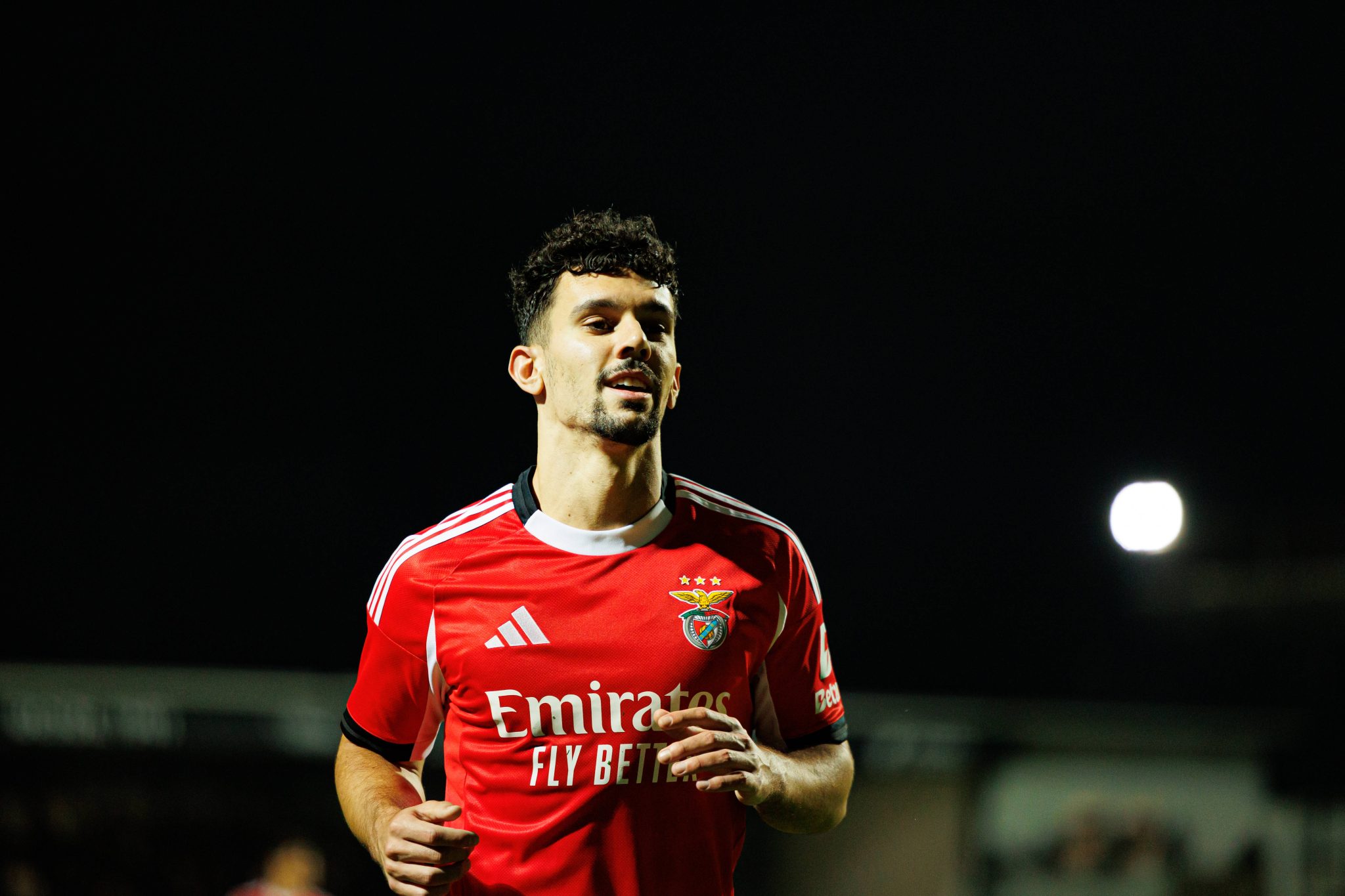 Tom&aacute;s Ara&uacute;jo em jogo do Benfica