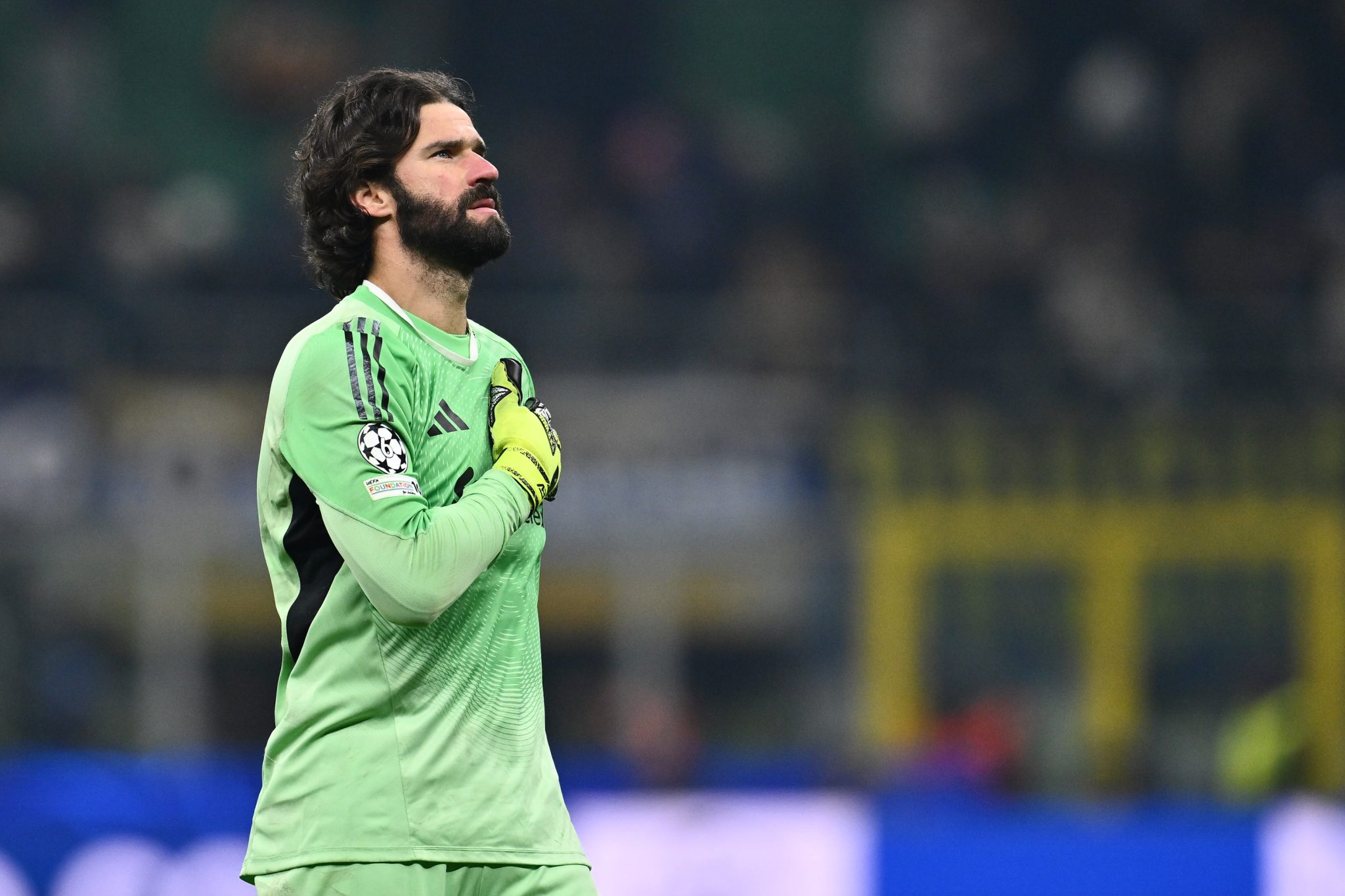 Como Alisson teve papel-chave em pior momento da crise do Liverpool