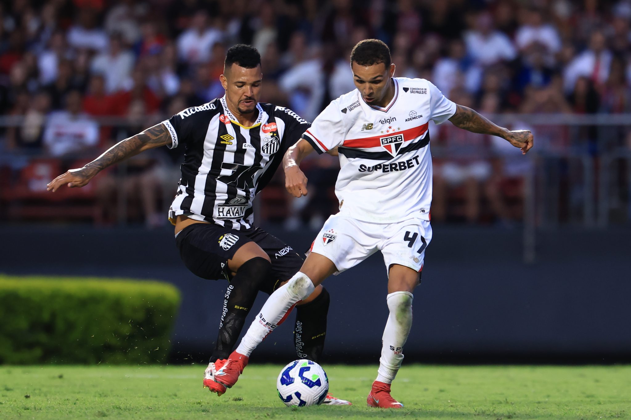 Matheus Alves fez apenas 15 jogos pelo S&atilde;o Paulo