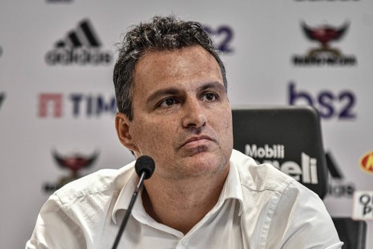 Por que o Corinthians n&atilde;o deve esperar que Spindel fa&ccedil;a o mesmo papel de Fabinho?