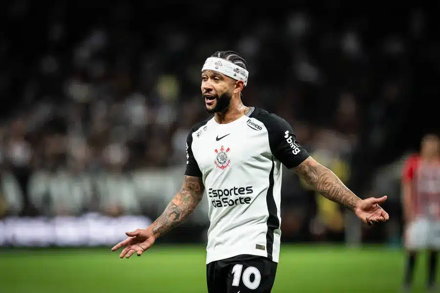 Memphis Depay, atacante do Corinthians