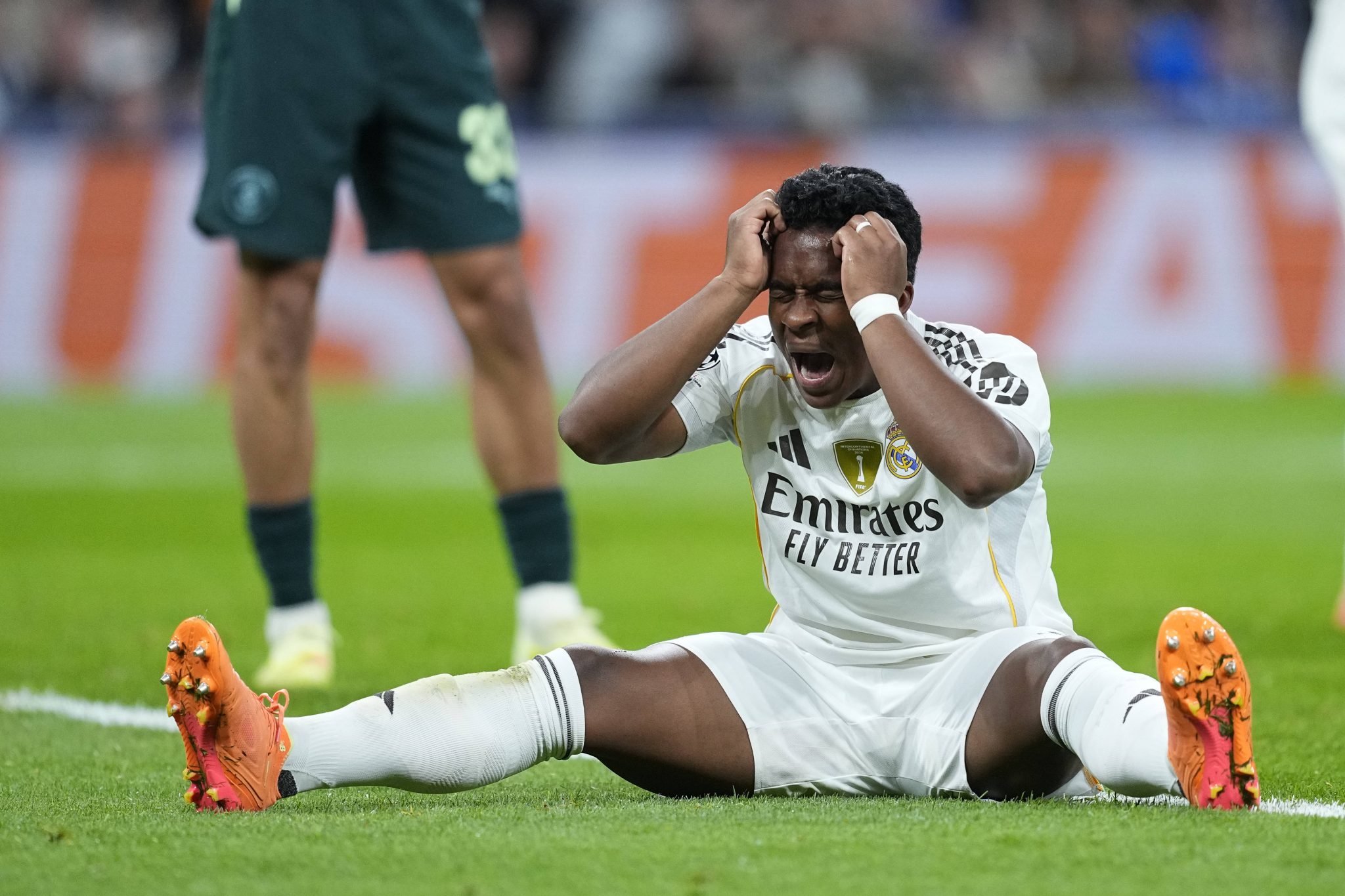 Endrick irritado durante jogo do Real Madrid