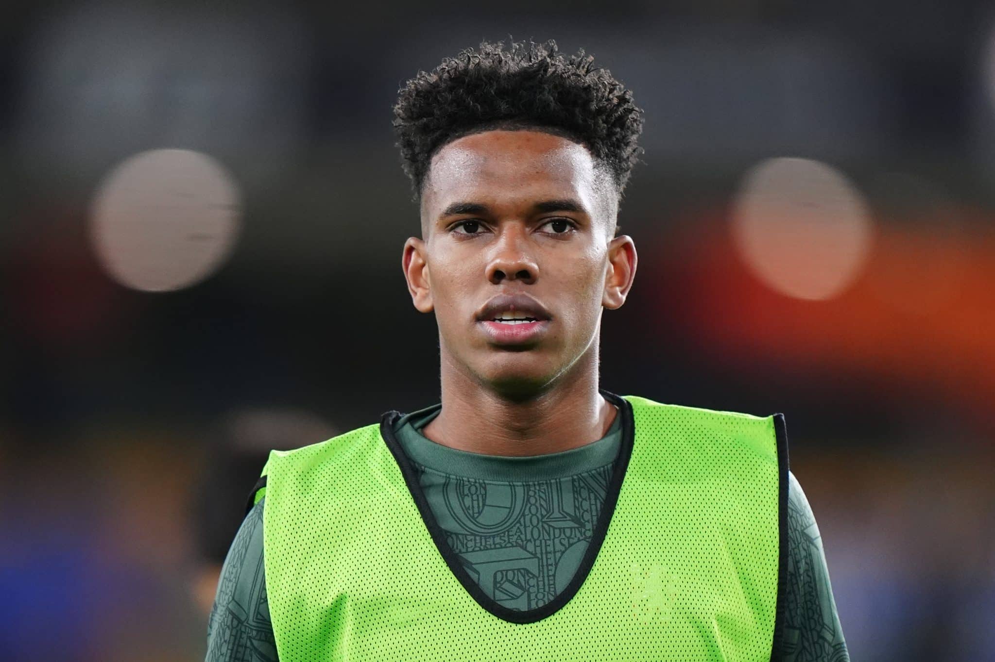 Est&ecirc;v&atilde;o, atacante do Chelsea