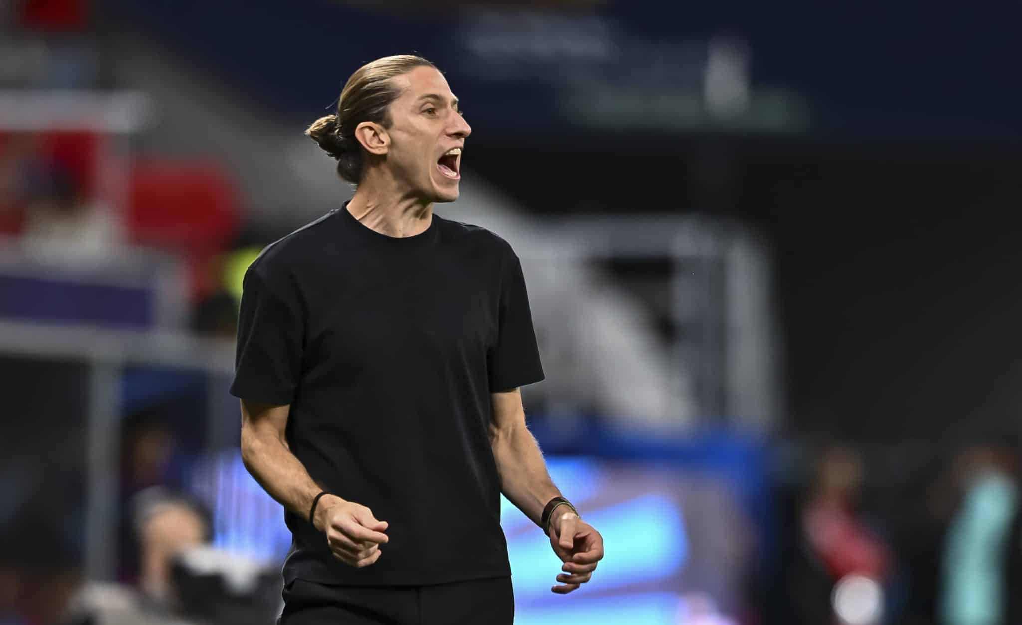 An&aacute;lise: Como Flamengo encarnou aura de Simeone com Filipe Lu&iacute;s contra o PSG