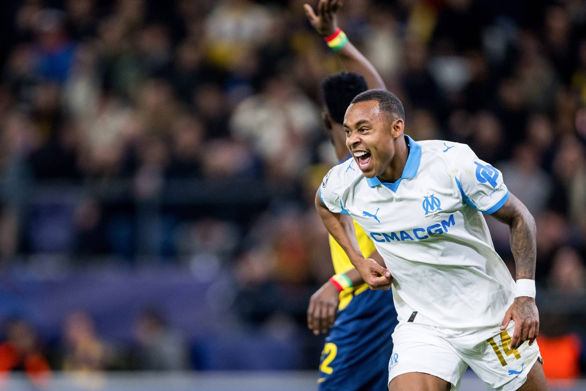 Igor Paix&atilde;o &eacute; o destaque do Olympique de Marseille na Champions League