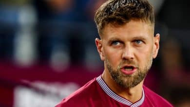 Milan mira atacante da Premier League como solução para resolver problema