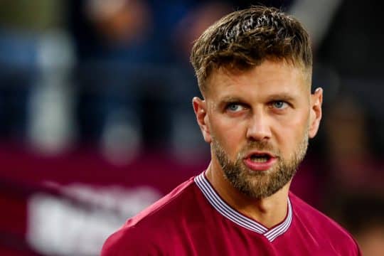 Milan mira atacante da Premier League como solu&ccedil;&atilde;o para resolver problema