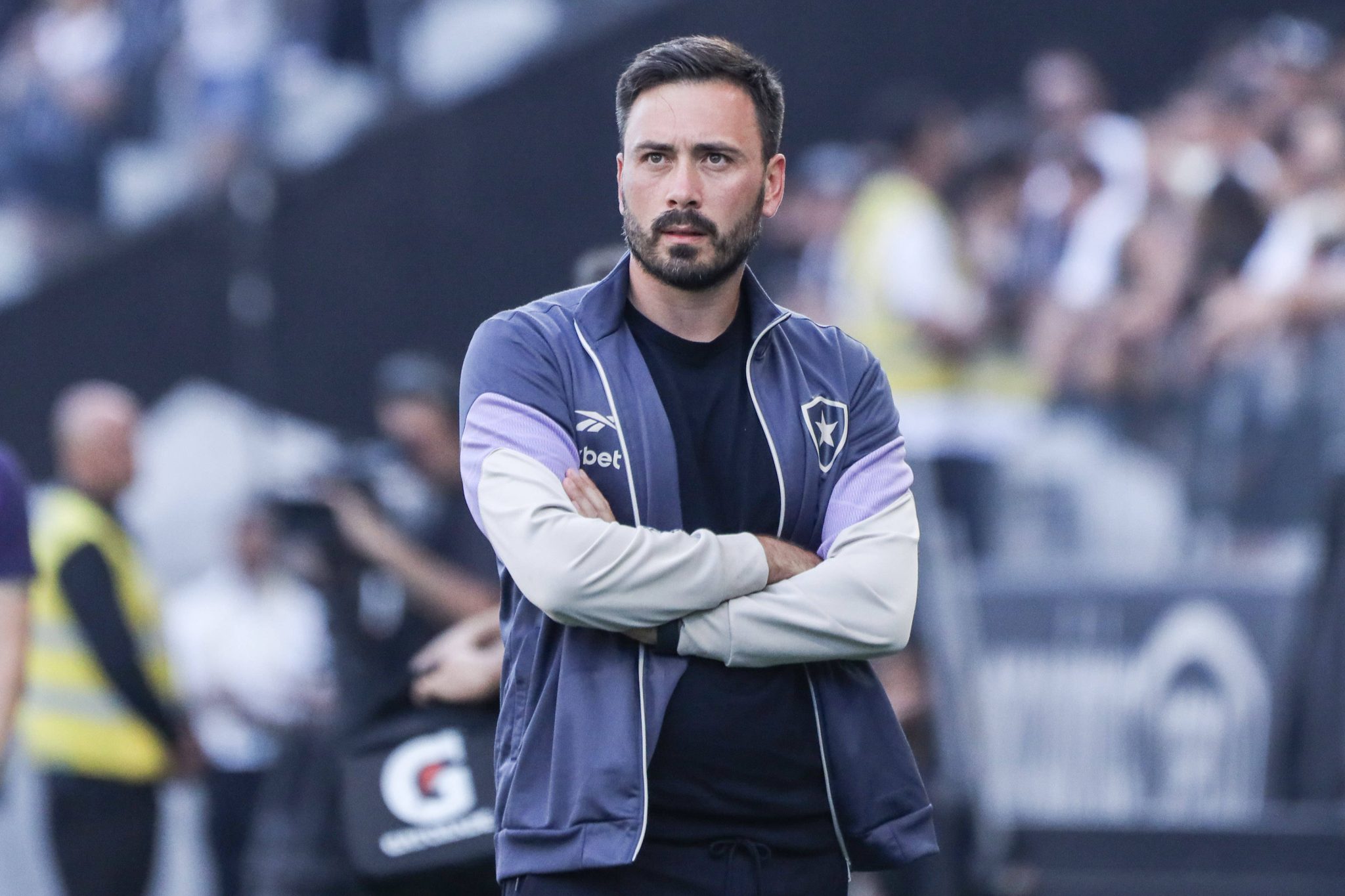 T&eacute;cnico Davide Ancelotti em atua&ccedil;&atilde;o pelo Botafogo (Foto: IMAGO / Brazil Photo Press)