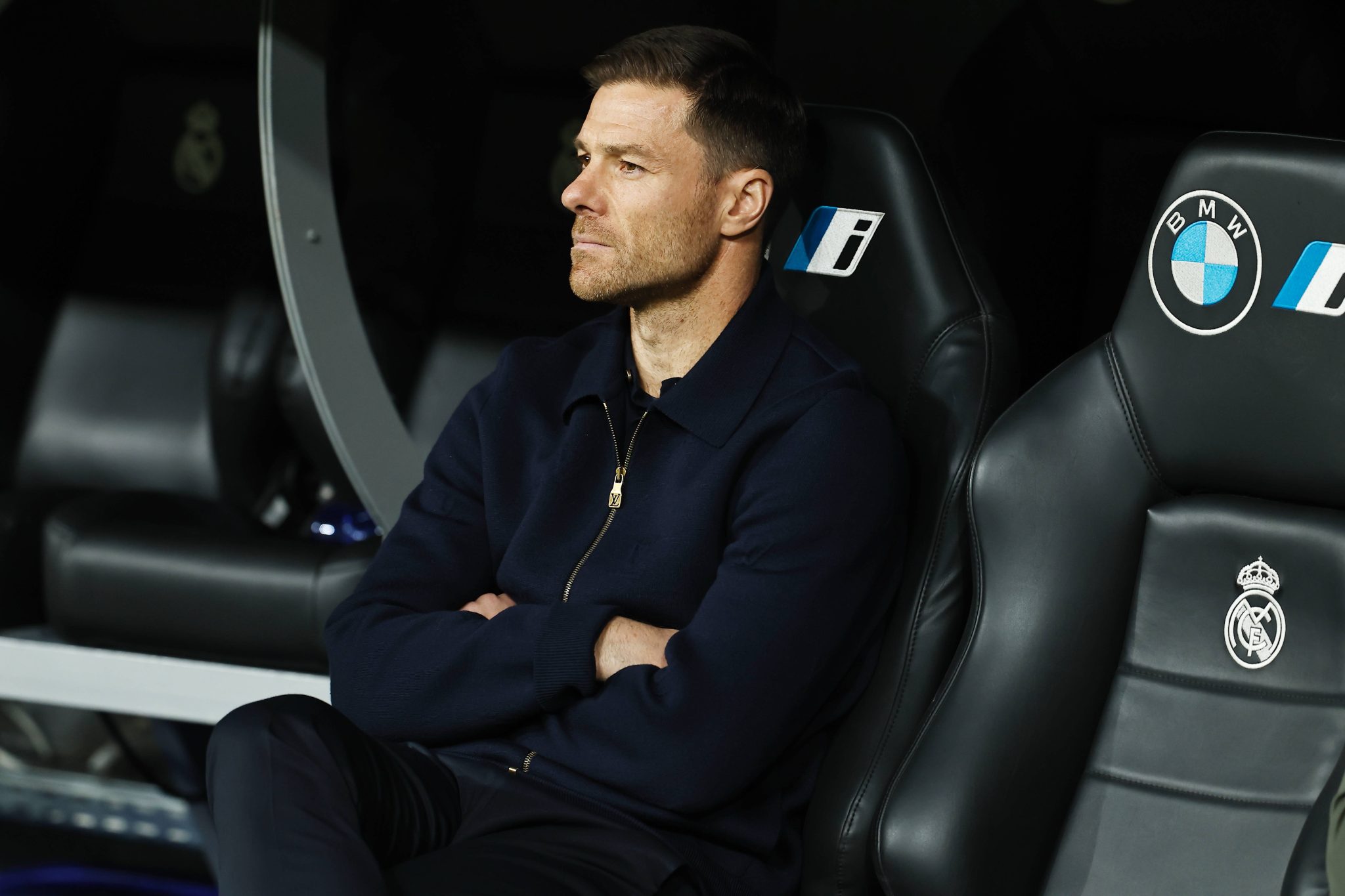 Crise faz Real Madrid dar ultimato a Xabi Alonso, que j&aacute; tem duas lendas como sombra no cargo