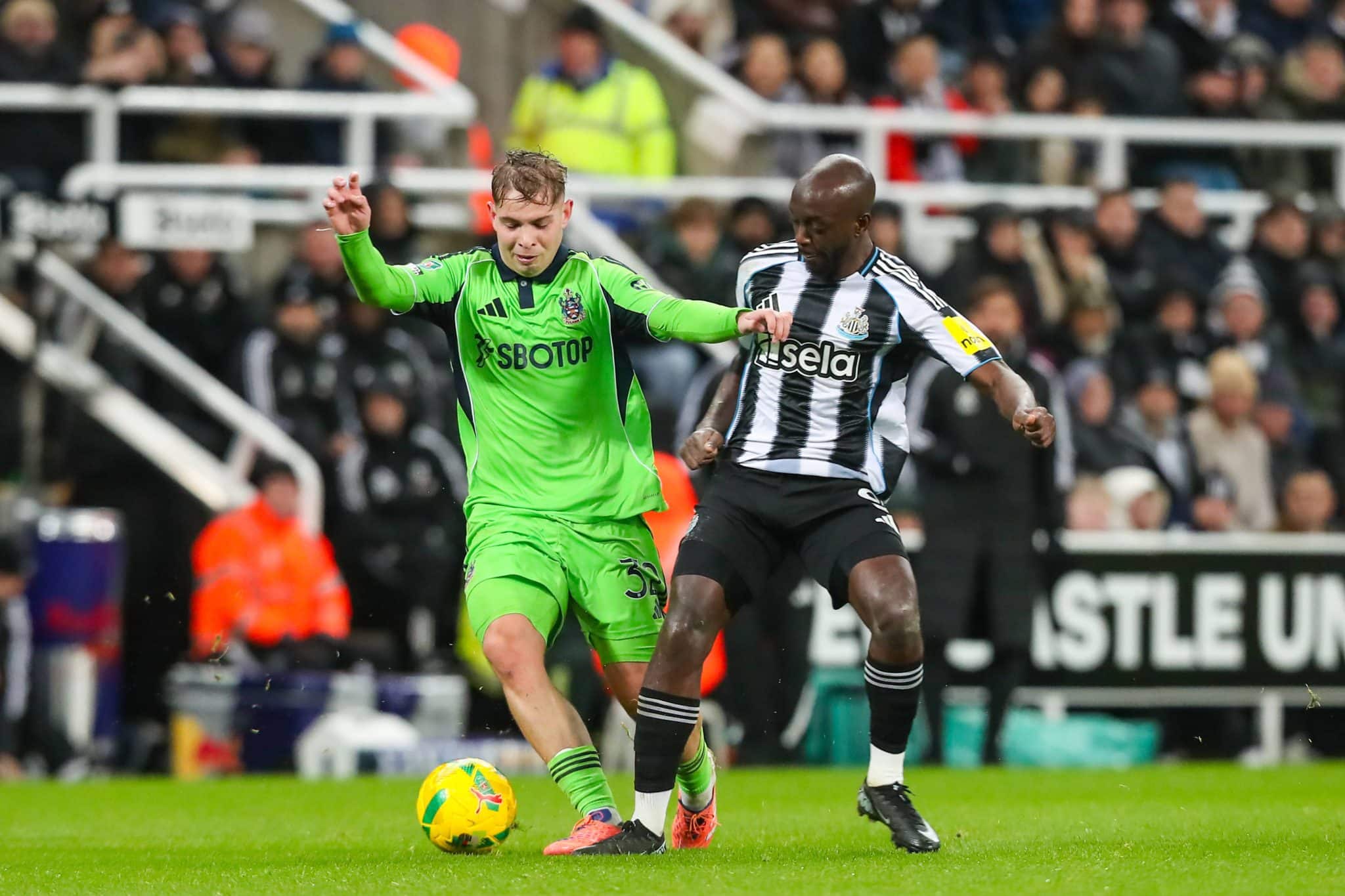 Newcastle x Fulham pela Copa da Liga Inglesa (Foto: IMAGO / Every Second Media)