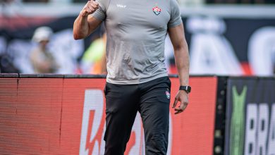 Mister anti-rebaixamento: Jair Ventura transforma Vit&oacute;ria e salva mais um time da queda