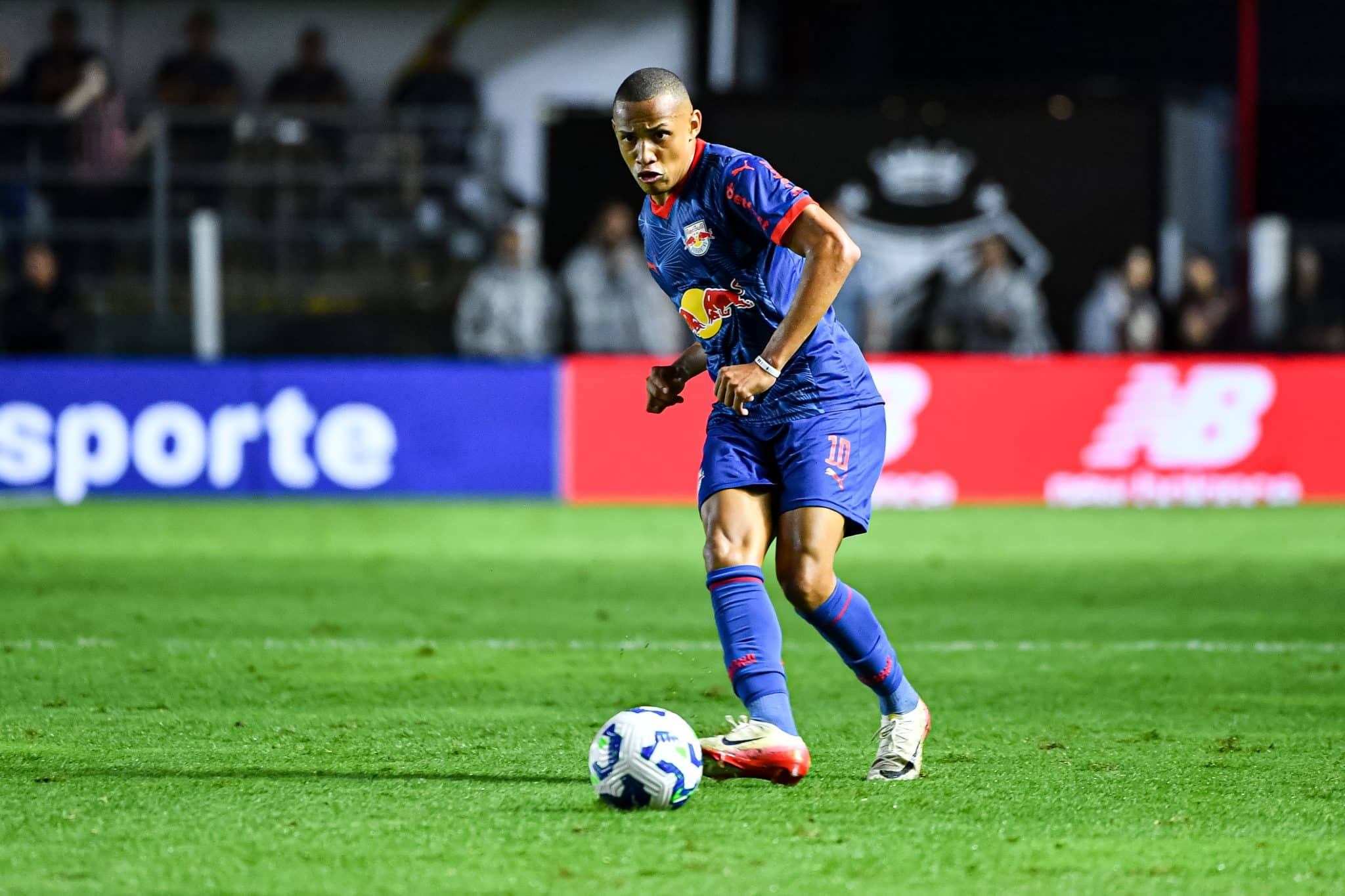 Bragantino projeta recorde em venda de Jhon Jhon