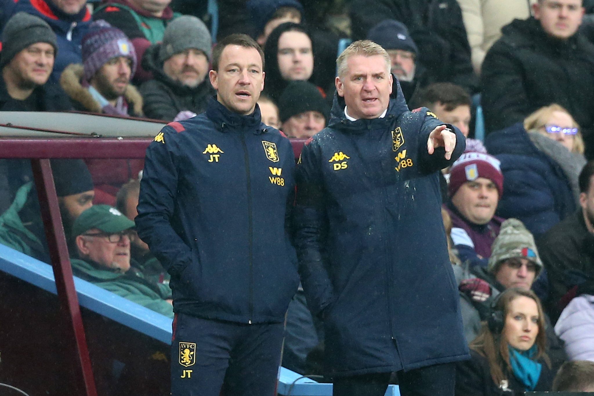 Terry foi auxiliar de Dean Smith no Aston Villa e no Leicester 