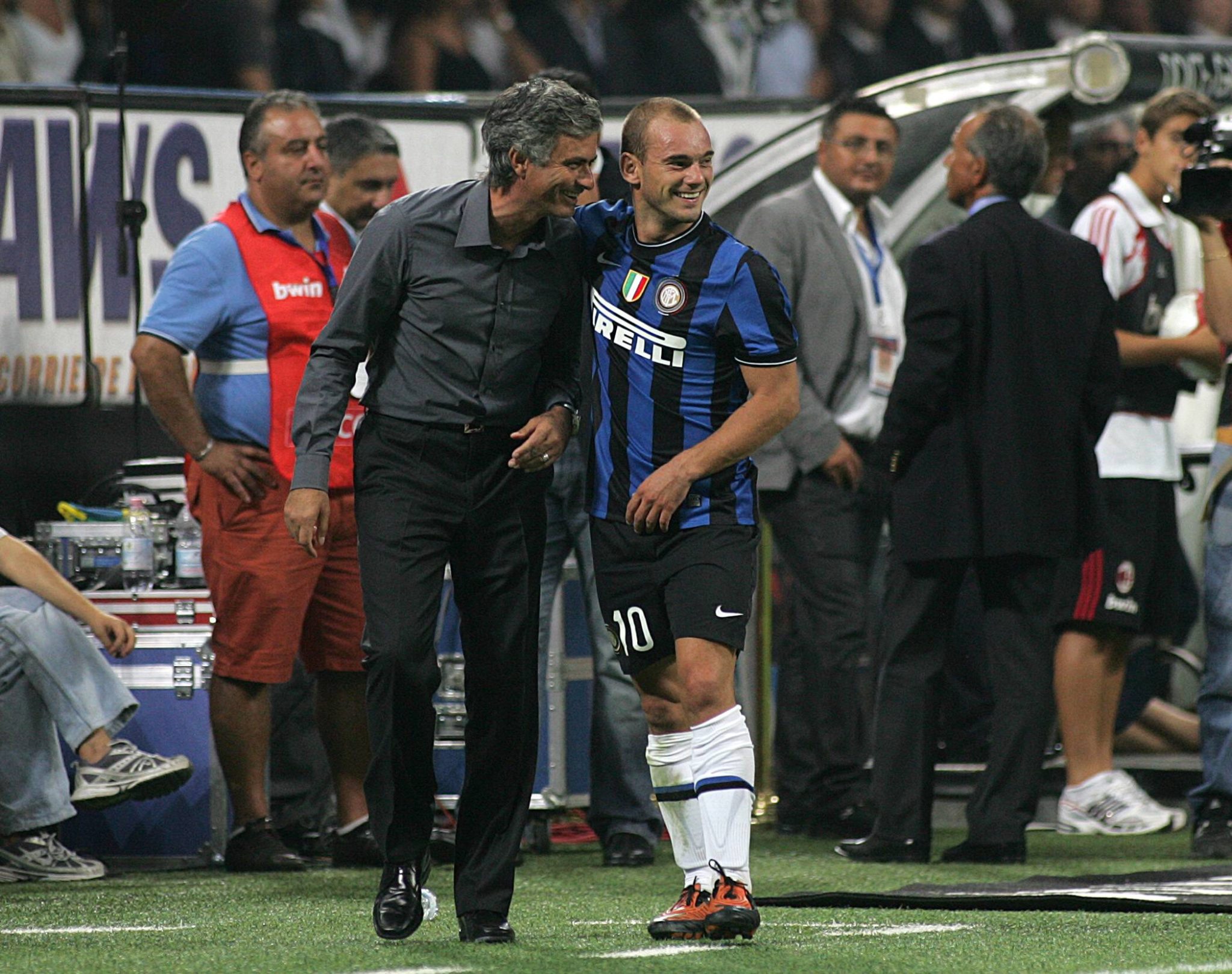 Sneijder: &lsquo;Mourinho era como um pai para mim, e vou lhe dizer o porqu&ecirc;&rsquo;