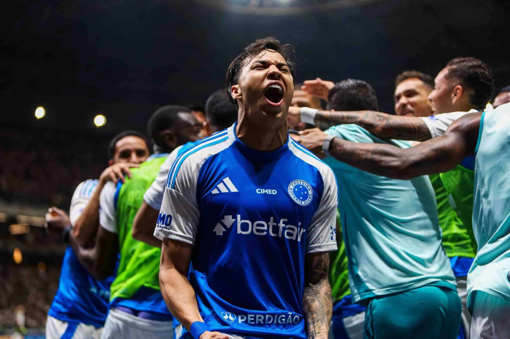 Kaio Jorge comemora gol pelo Cruzeiro (Foto: Imago)