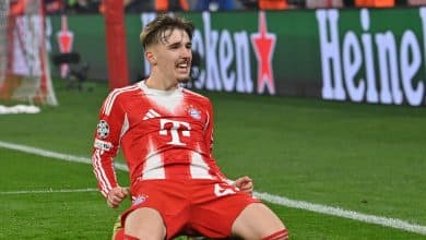 Joia de 17 anos faz hist&oacute;ria e Bayern vence de virada ap&oacute;s gol contra de Kimmich