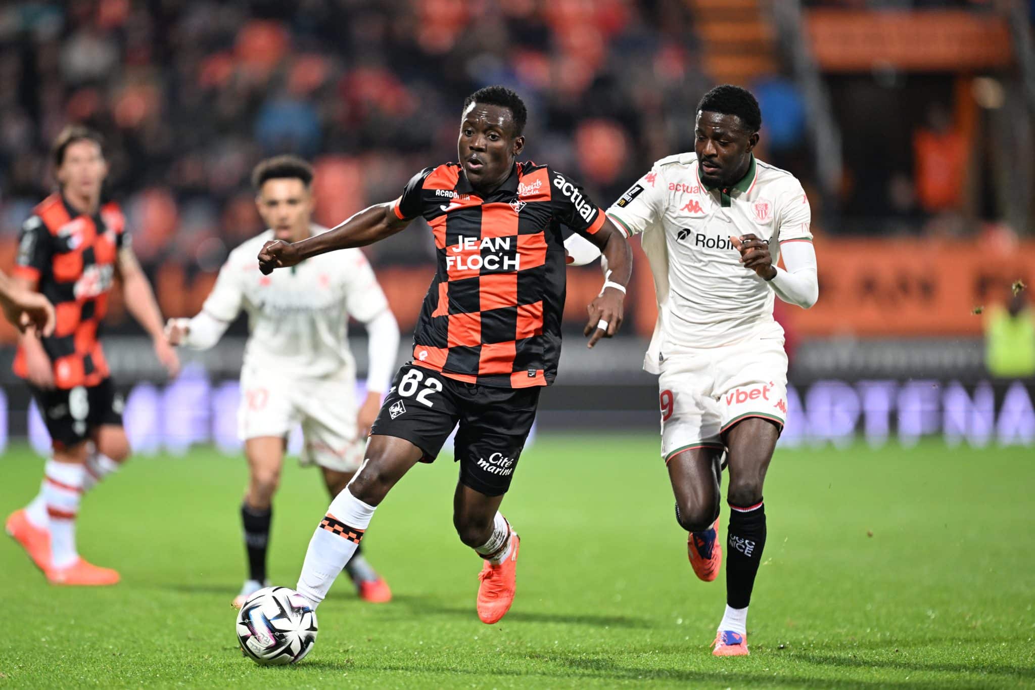 Lance de Lorient x Nice, pela Ligue 1 (Foto: Icon Sport)