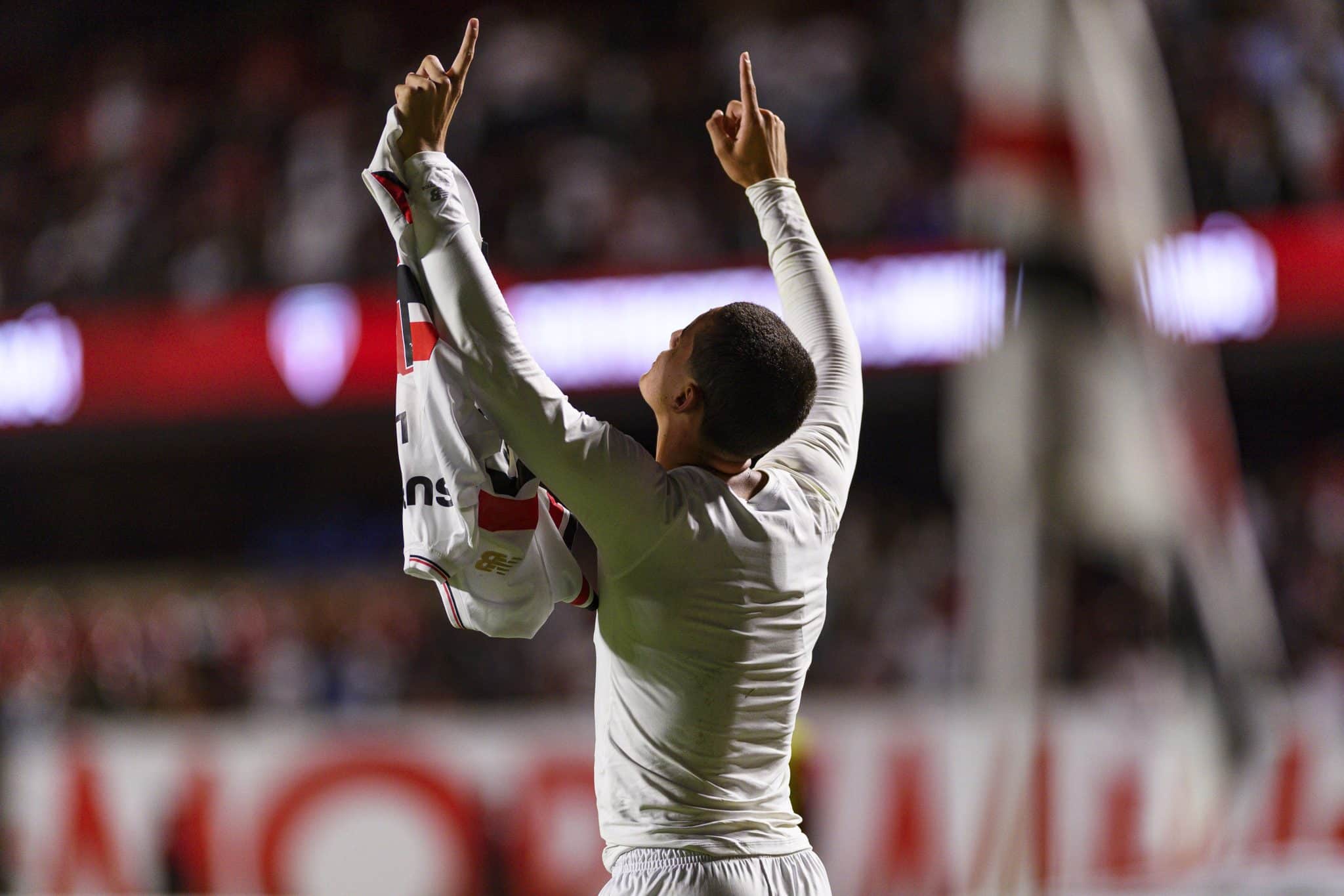 Lucca comemora gol pelo S&atilde;o Paulo