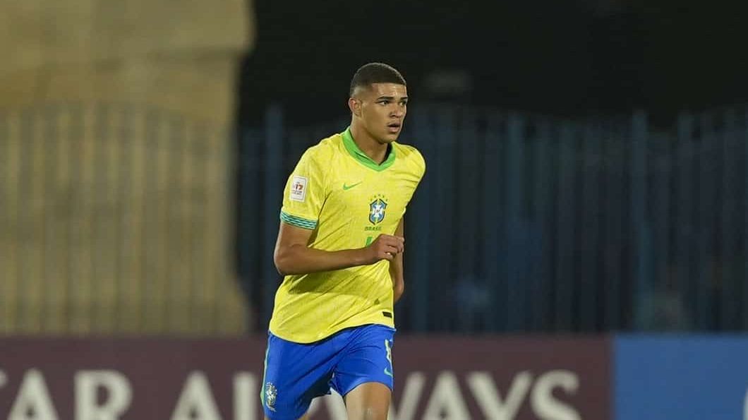 Chelsea e Manchester United disputam joia do Gr&ecirc;mio com multa de R$ 373 milh&otilde;es