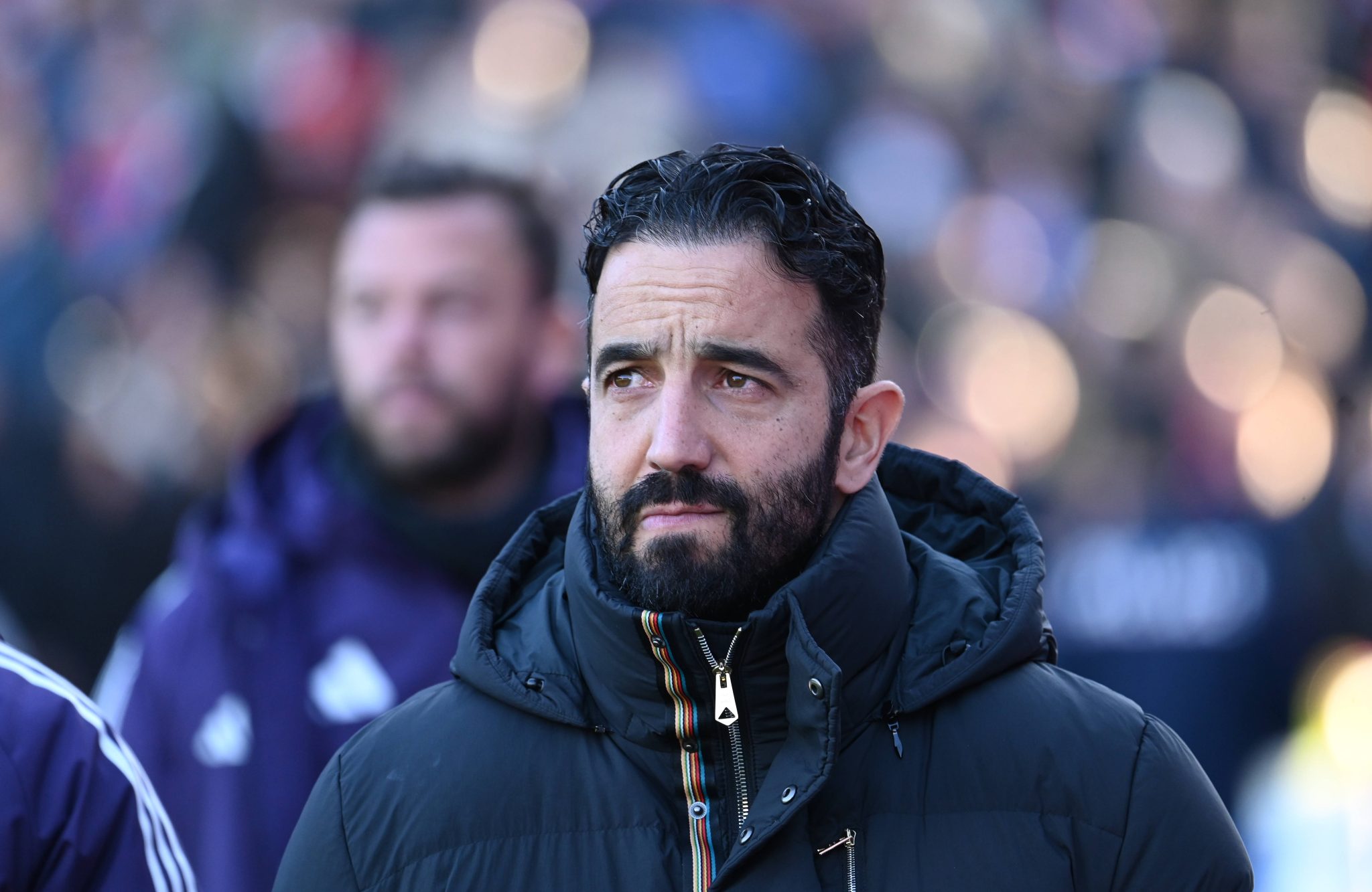 Estudo mostra que astros da Premier League recebem mais de 2 mil abusos online num final de semana