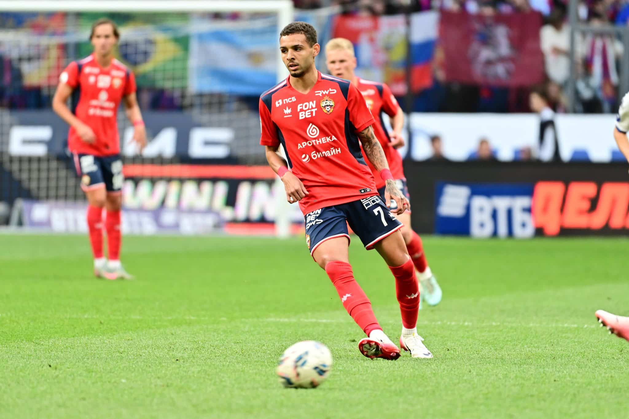 Matheus Alves em a&ccedil;&atilde;o pelo CSKA