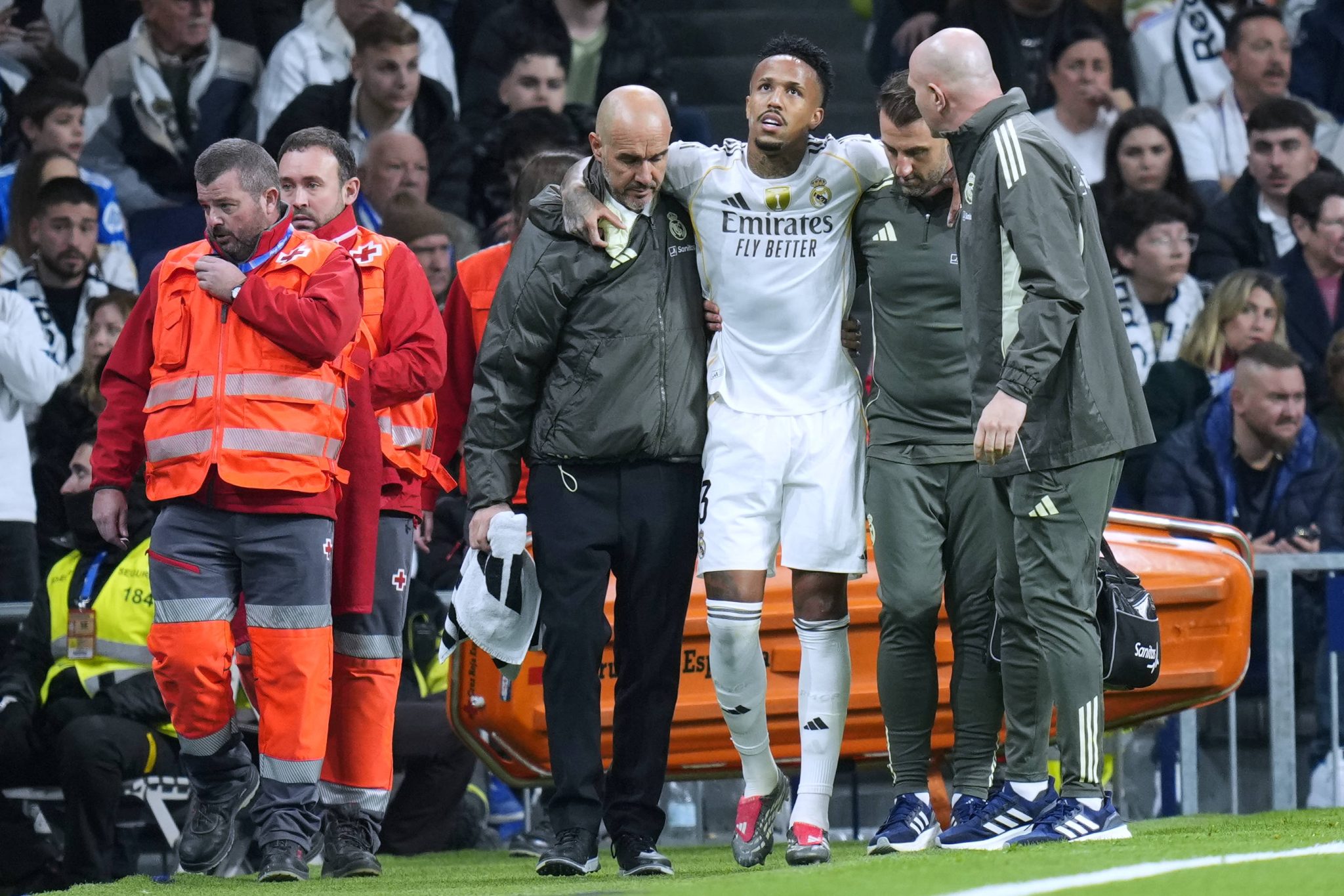 Milit&atilde;o sente les&atilde;o em partida do Real Madrid