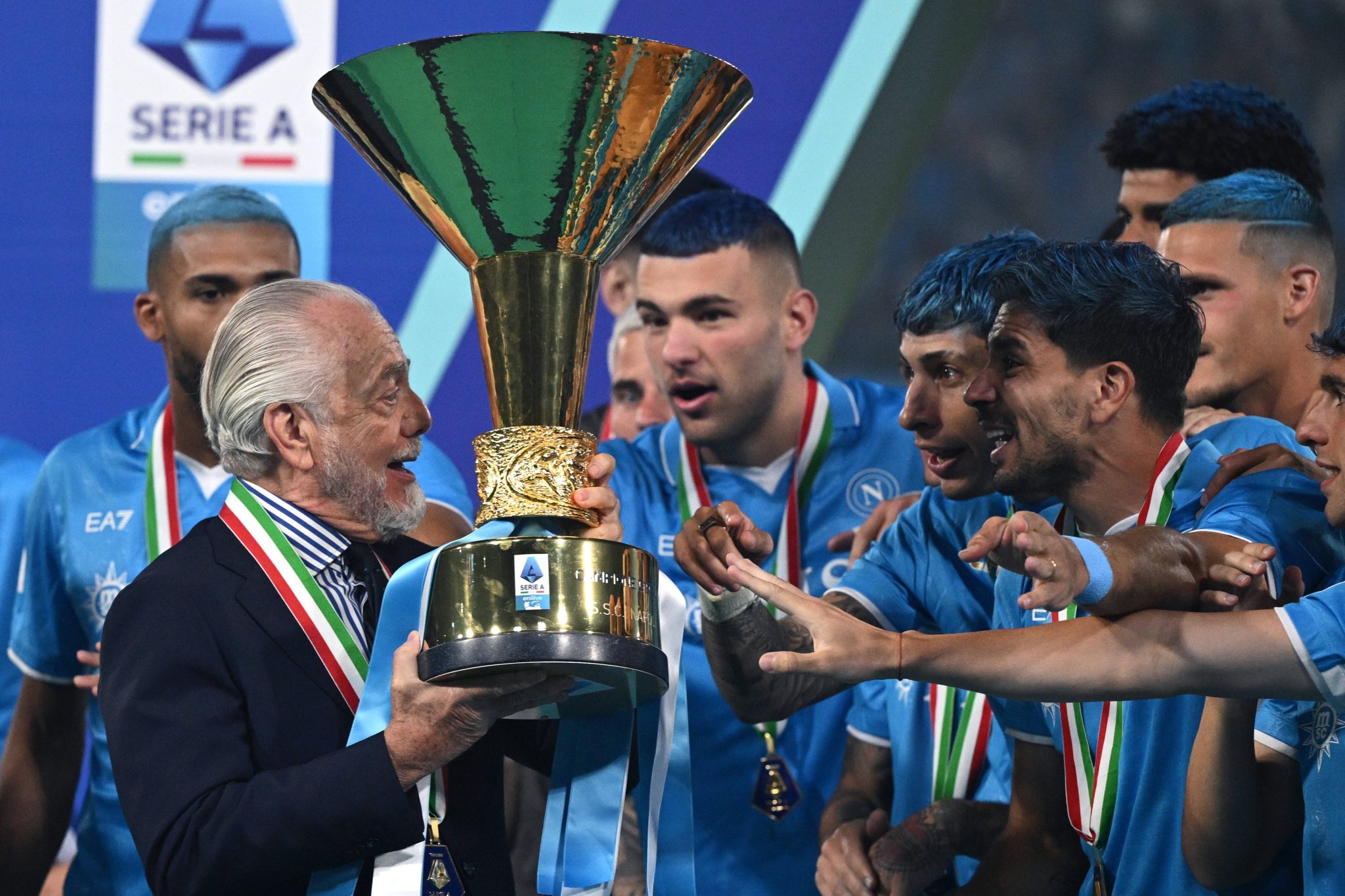 Napoli &eacute; o atual campe&atilde;o da Serie A (Foto: Imago)