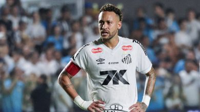 &lsquo;Ainda bem que estava mal&rsquo;: &Iacute;dolo argentino relembra encontro com Neymar