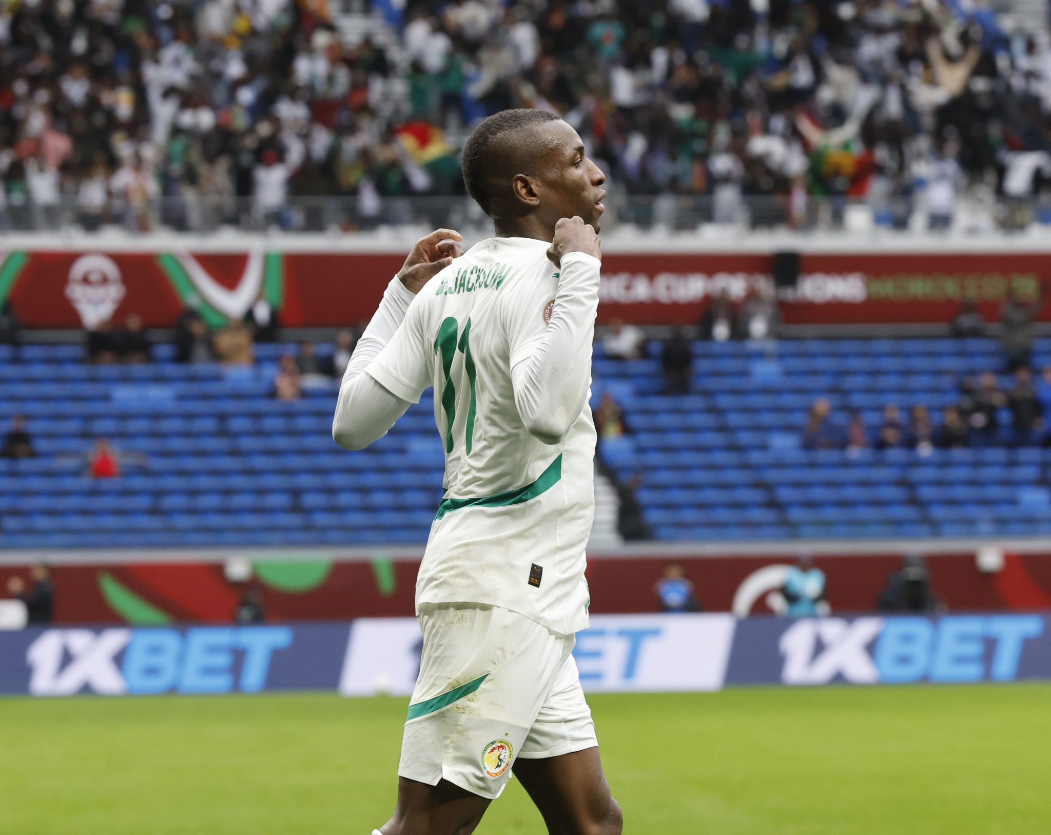 Nicolas Jackson comemora gol de Senegal