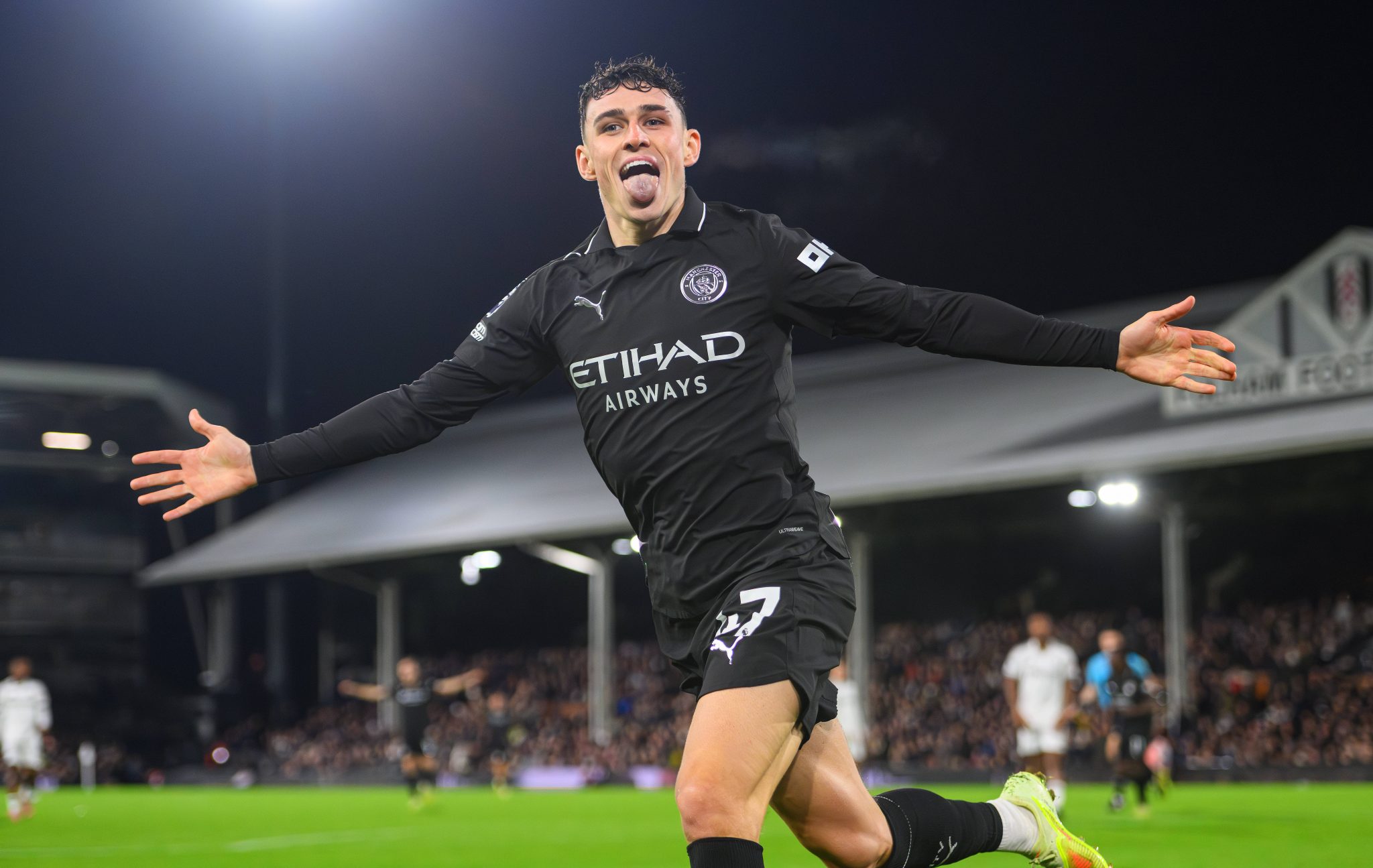 Phil Foden comemora gol do Manchester City