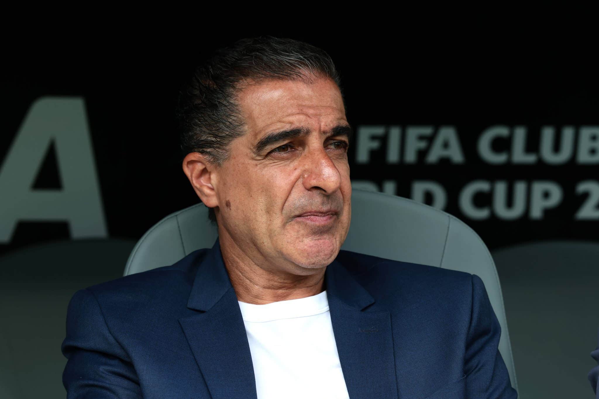 La U coloca Paiva como favorito ap&oacute;s cogitar dois ex-t&eacute;cnicos do futebol brasileiro