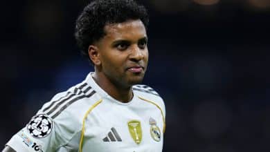 Rodrygo tenta salvar Xabi Alonso, mas Manchester City mergulha Real Madrid na incerteza