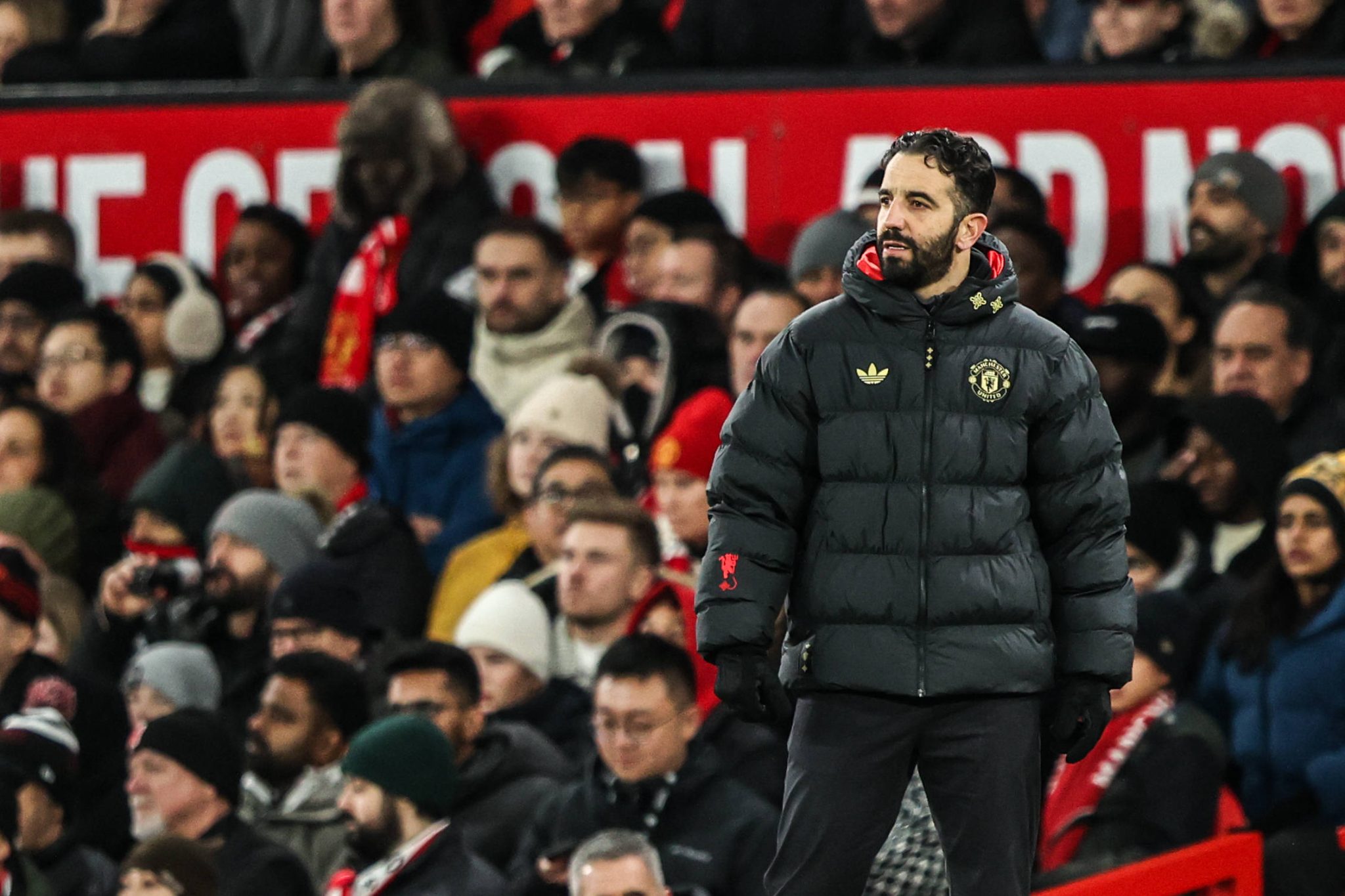 &lsquo;N&atilde;o sei se quer meu trabalho, mas ele &eacute; o l&iacute;der do Manchester United&rsquo;