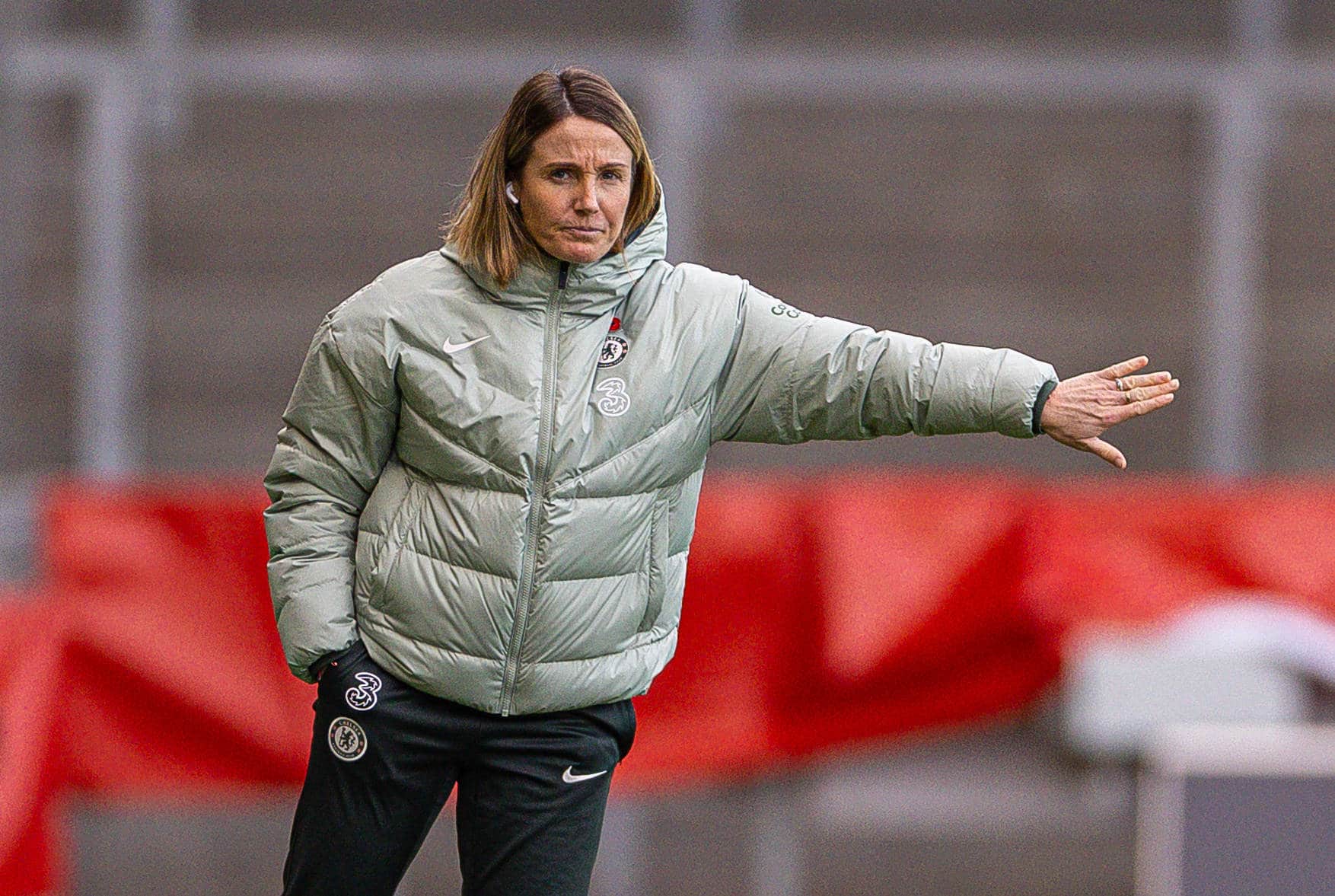 Sonia Bompastor, treinadora do Chelsea feminino (Foto: Imago)