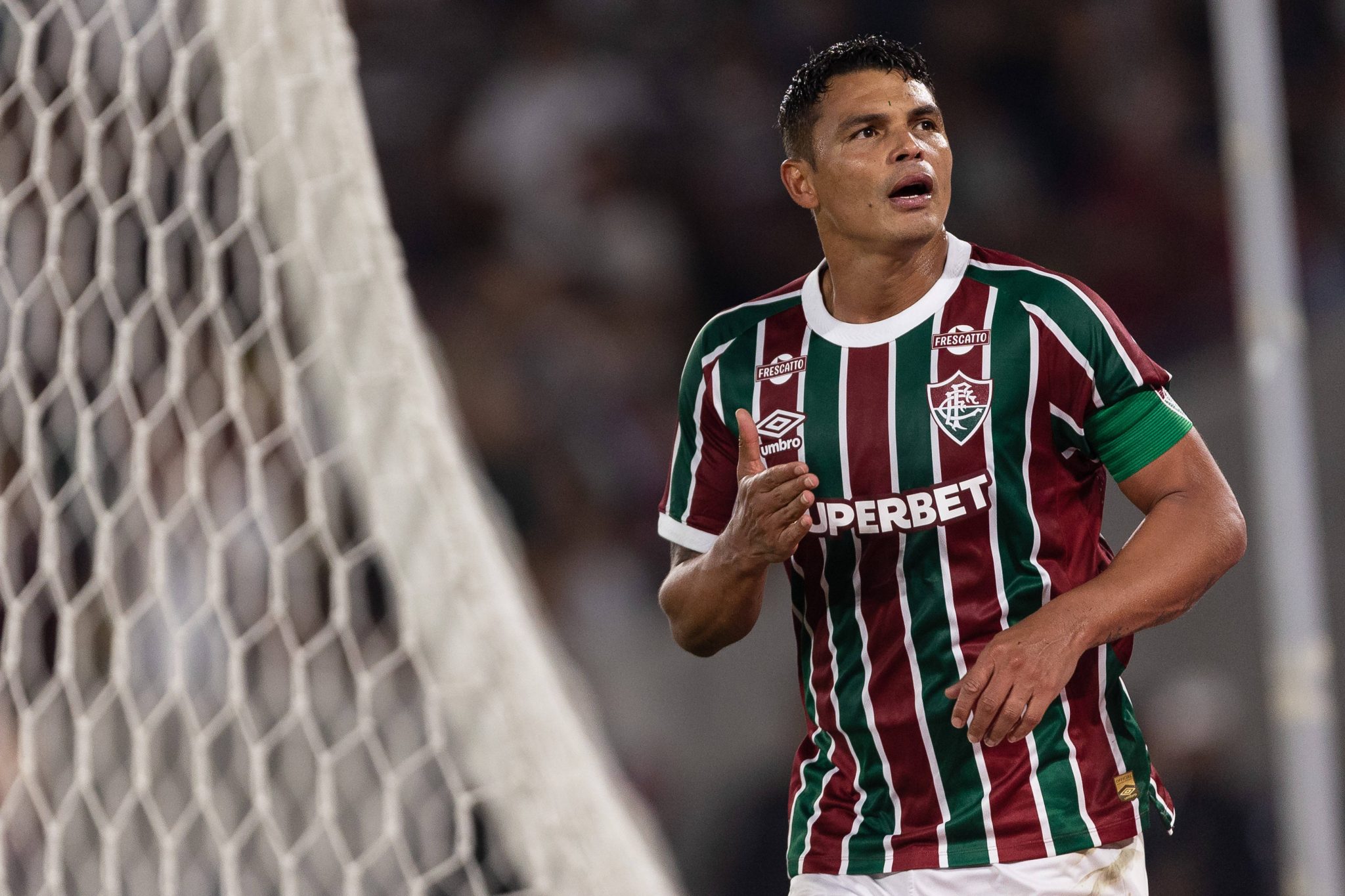 Thiago Silva celebra gol pelo Fluminense 