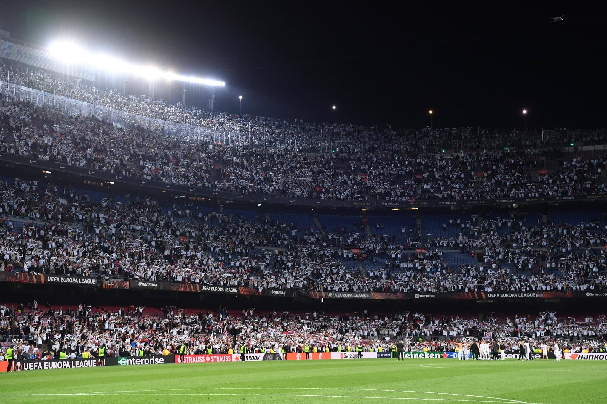 Cerca de 30 mil alem&atilde;es estiveram presentes no Camp Nou em 2022