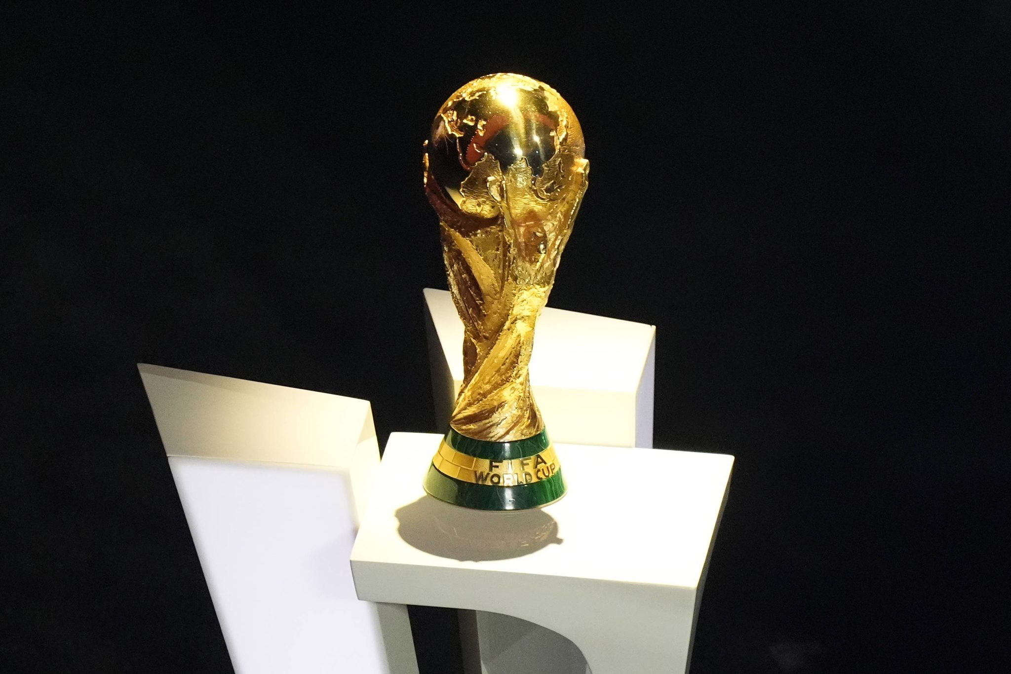Trof&eacute;u da Copa do Mundo (Foto: Imago)