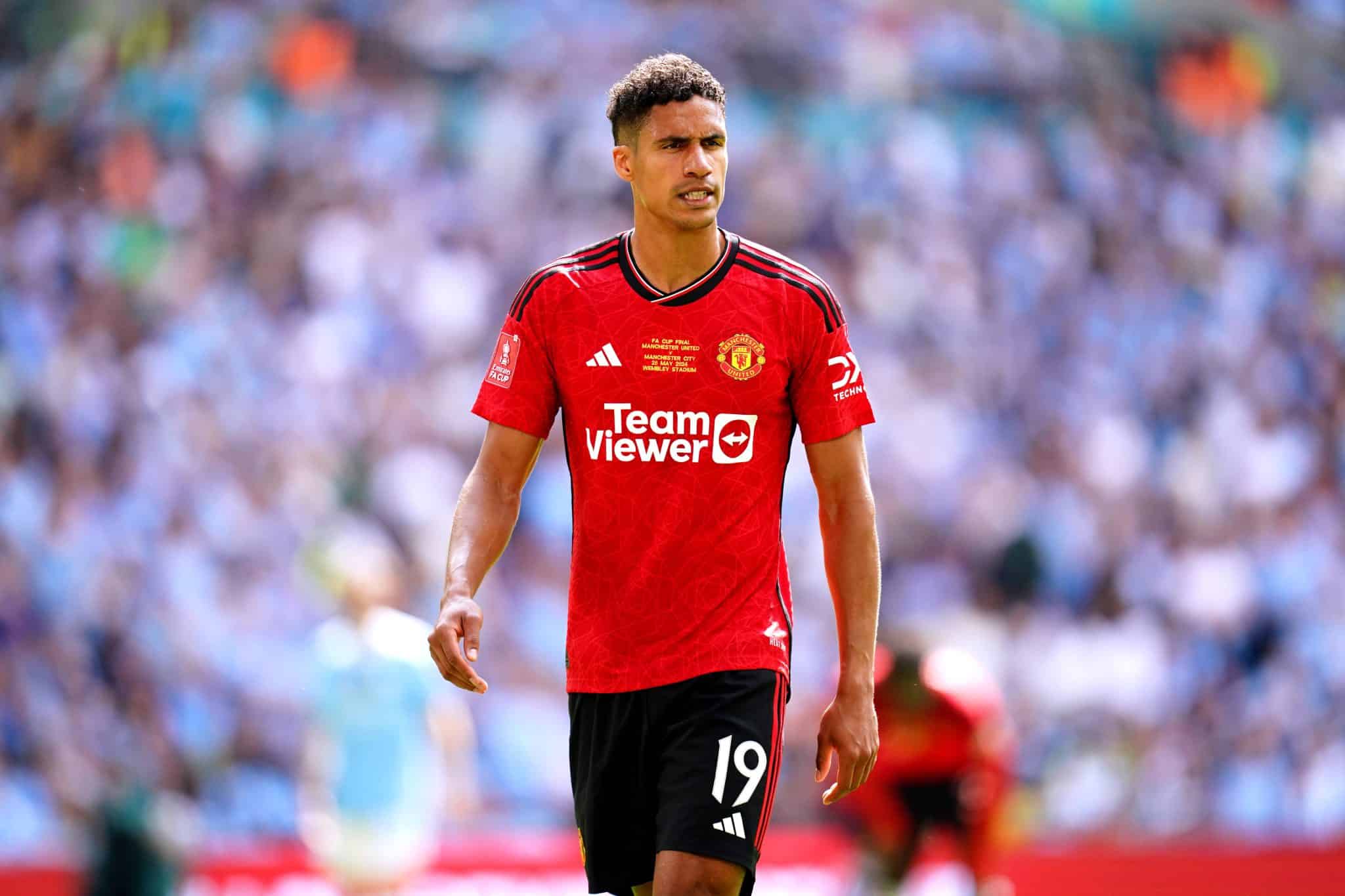 Varane em a&ccedil;&atilde;o pelo Manchester United 