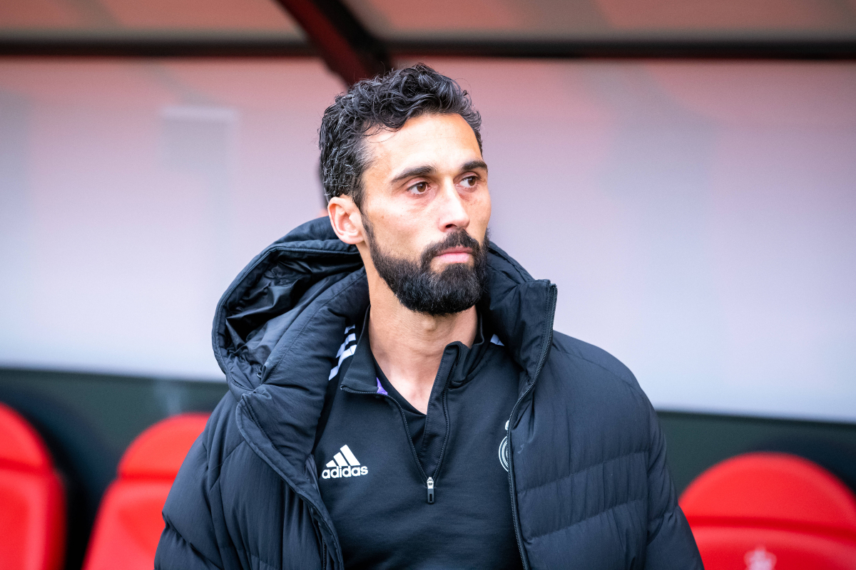 Jogo direto, drone e gegenpress: O que esperar do Real Madrid de &Aacute;lvaro Arbeloa?