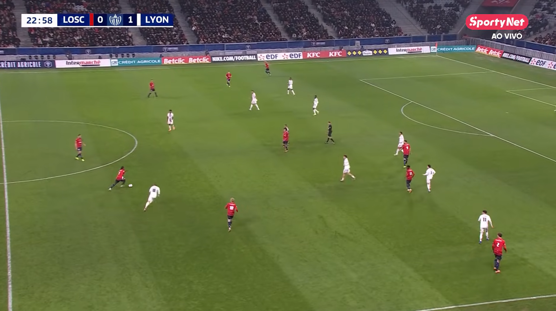 A estrutura defensiva do Lyon contra o Lille deixa Endrick como atacante junto de Sulc