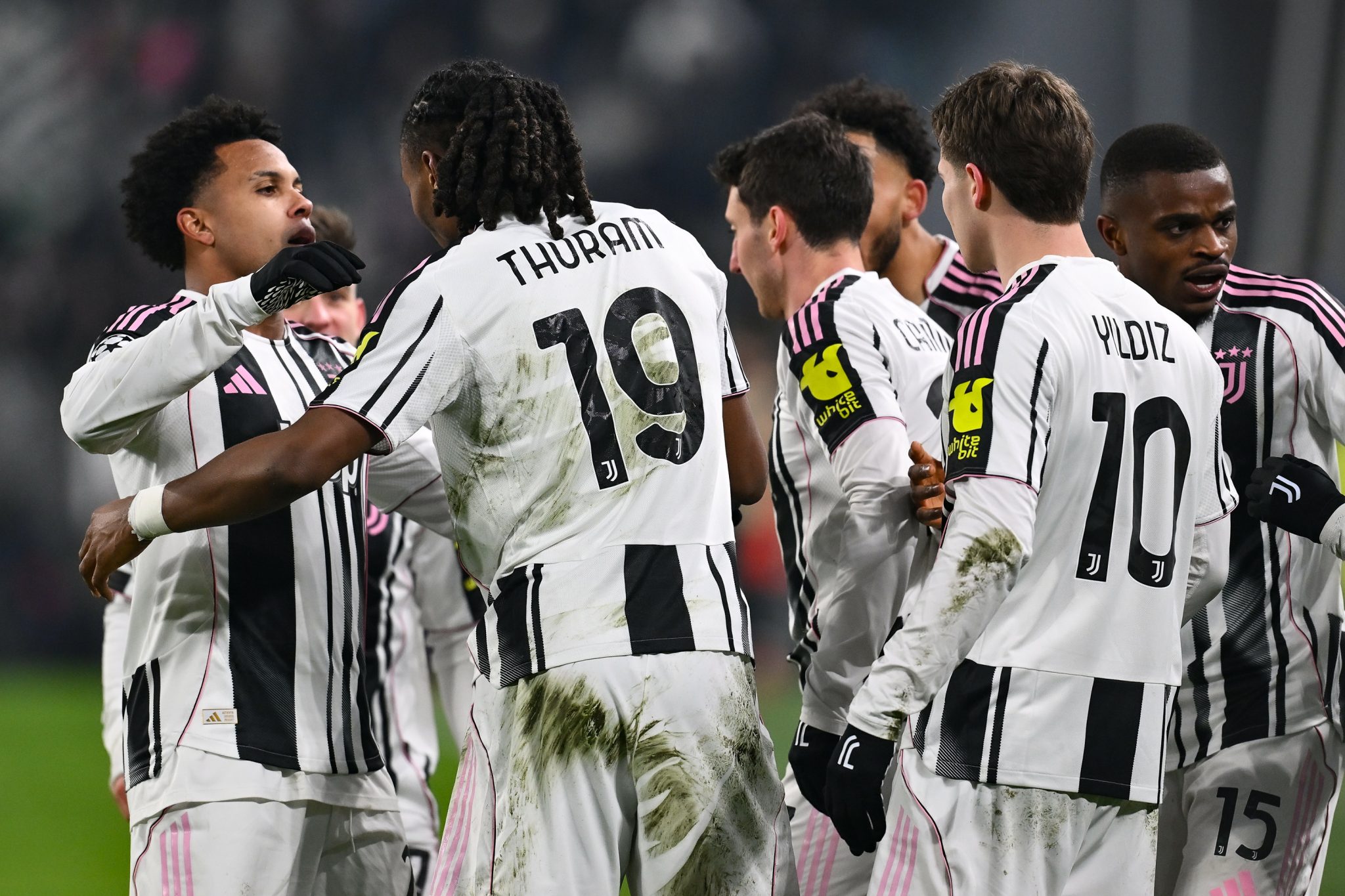 Juventus vence o Benfica na Champions League (Foto: Iconsport) 