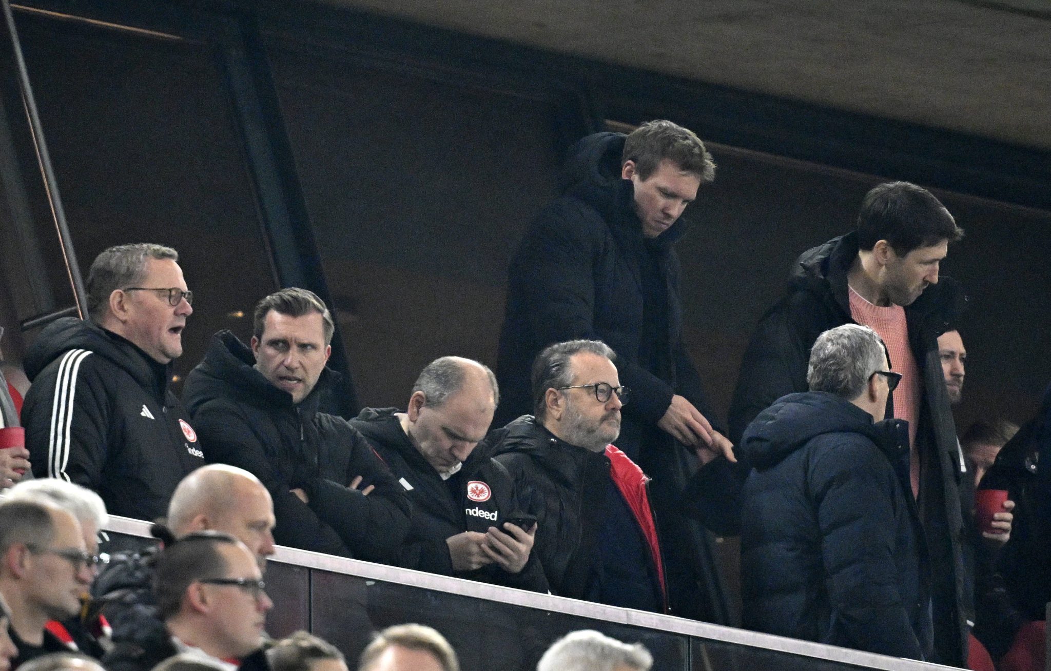 Nagelsmann assiste a jogo da Bundesliga