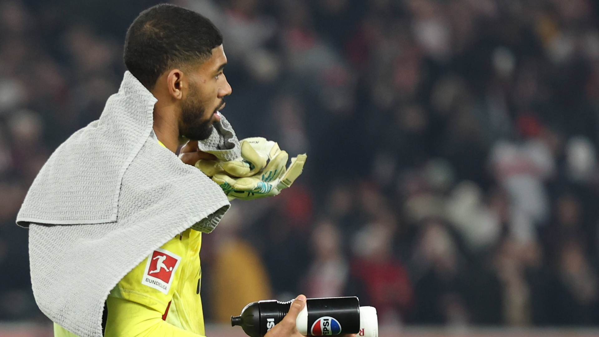 &lsquo;Se cometer mais erros&hellip;&rsquo;: Mercado aberto faz brasileiro encarar &lsquo;ultimato&rsquo; na Bundesliga