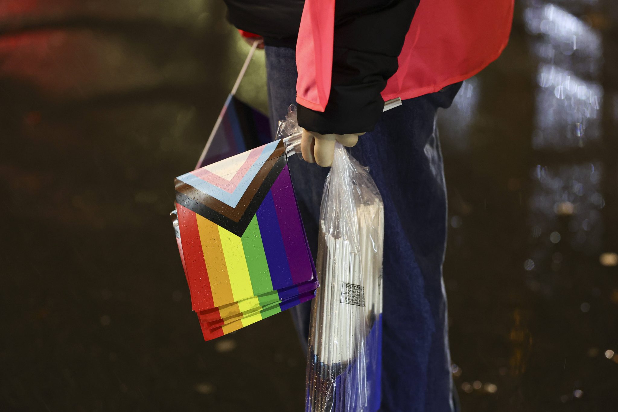 Bandeira LGBTQ em partida da Premier League